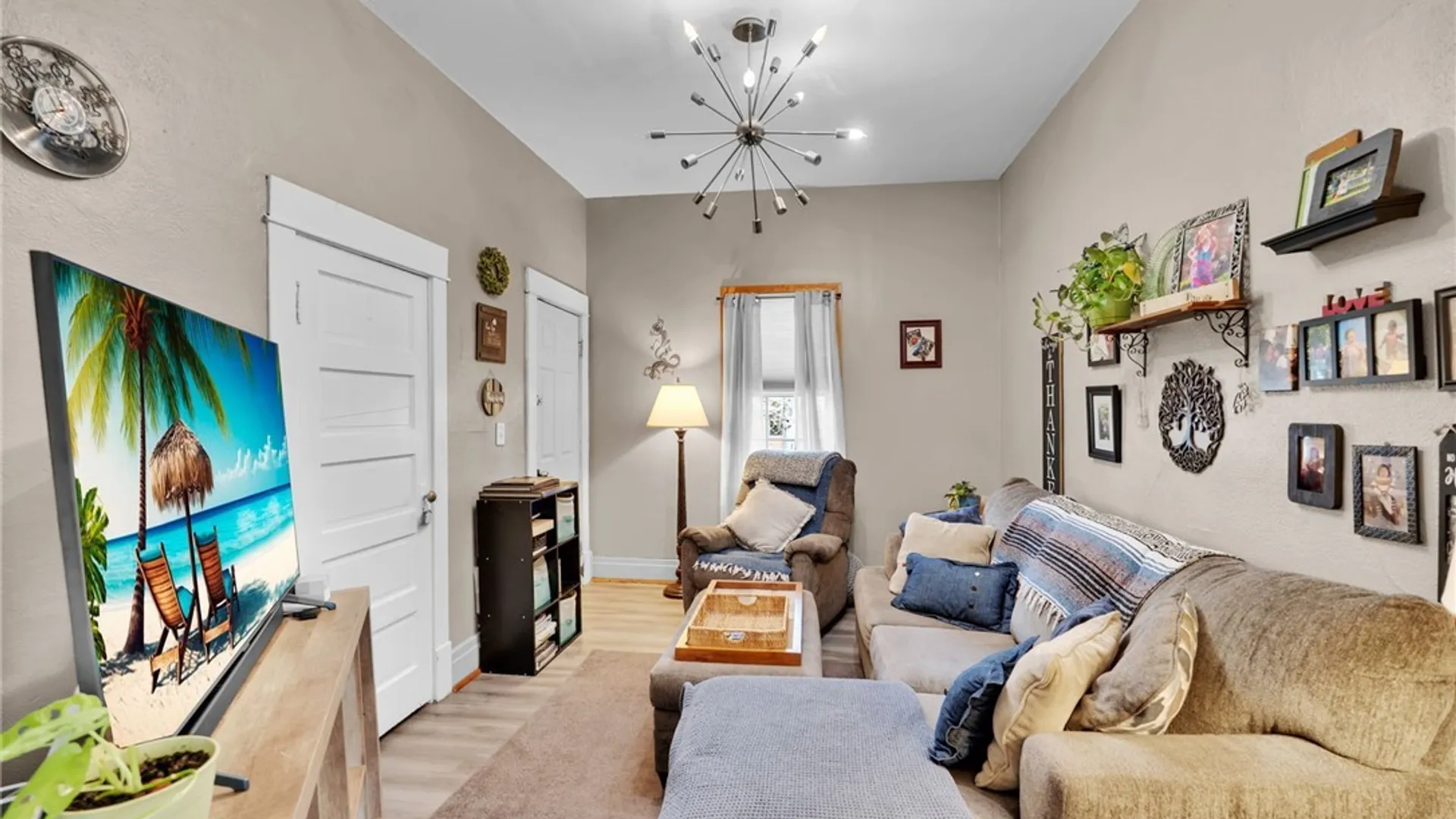 Property at 33 Downing Street, Buffalo, NY 14220 14