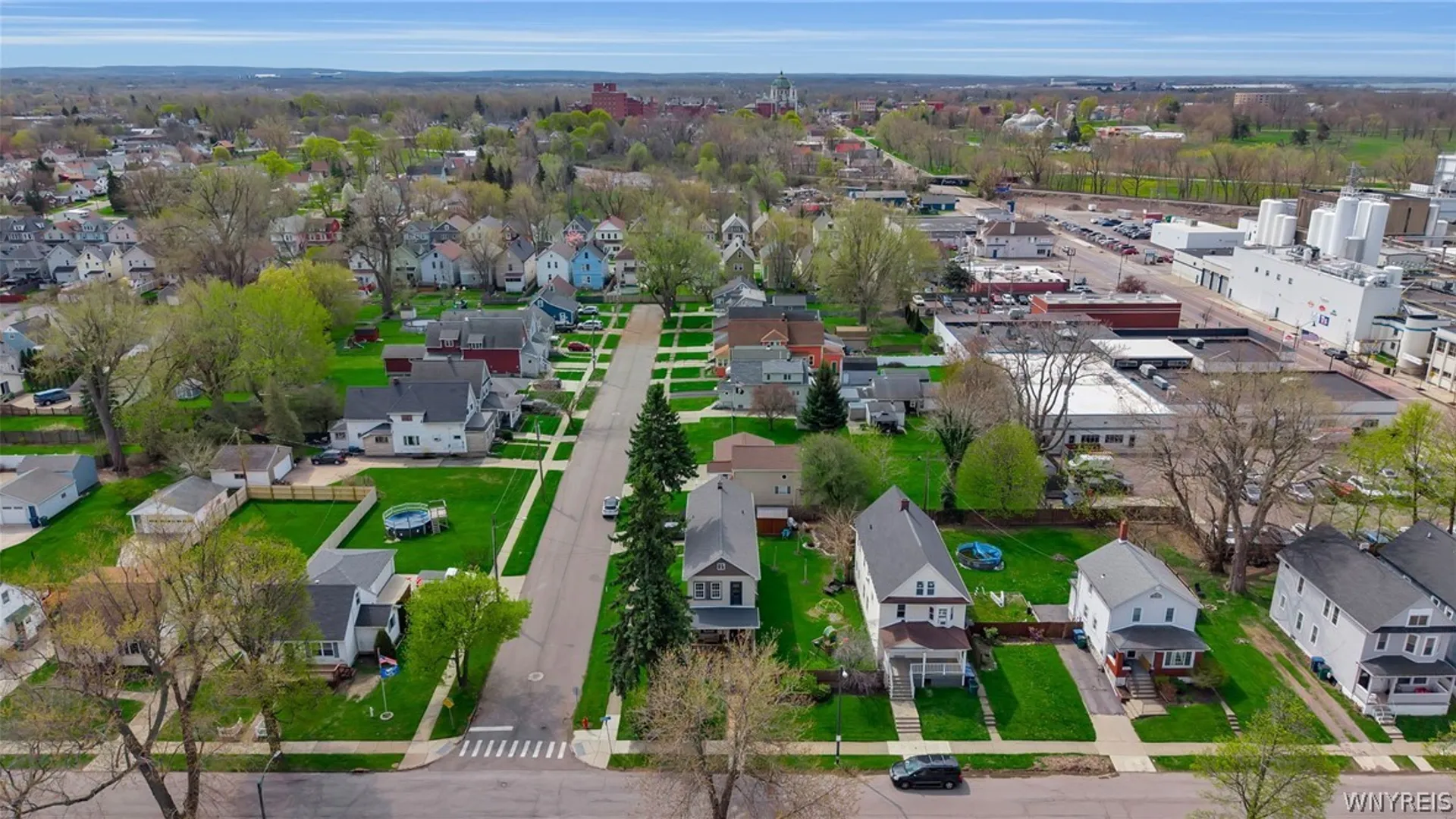 Property at 33 Downing Street, Buffalo, NY 14220 8