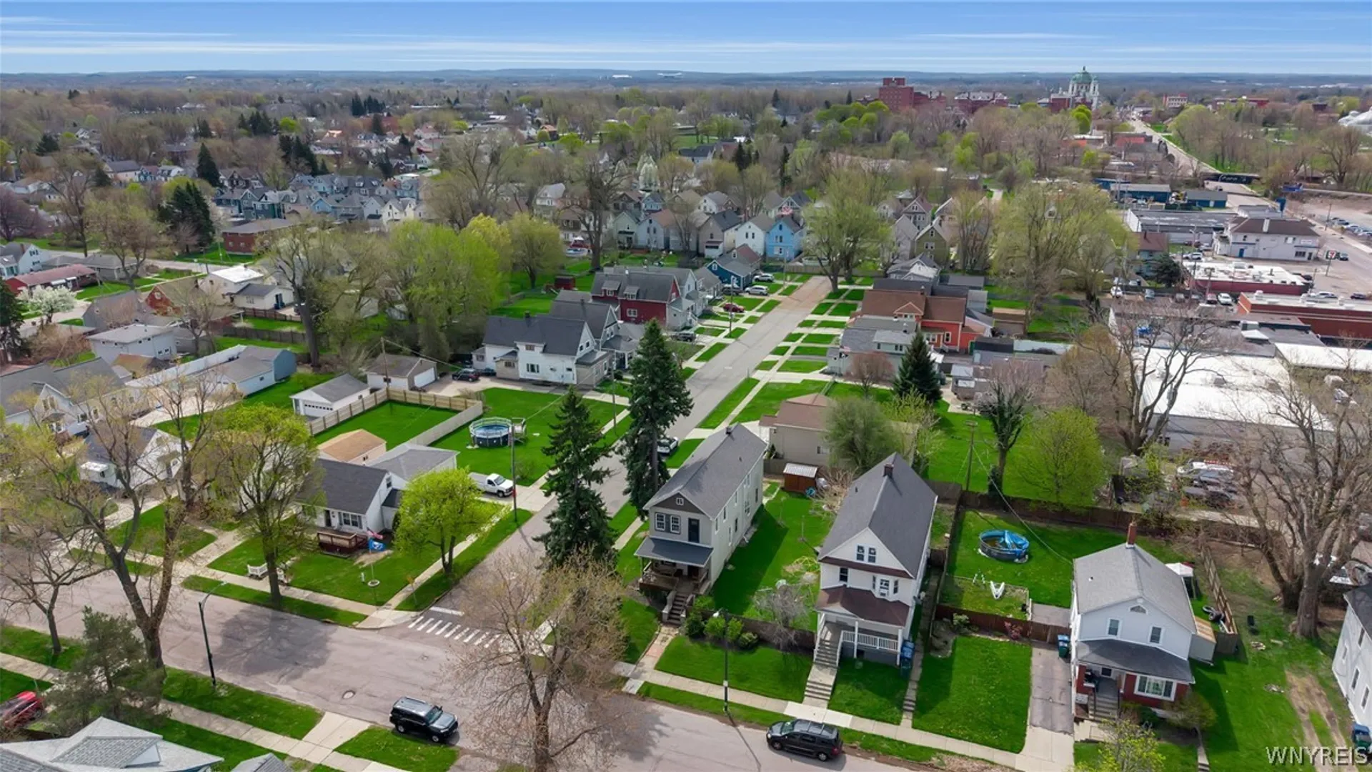 Property at 33 Downing Street, Buffalo, NY 14220 9