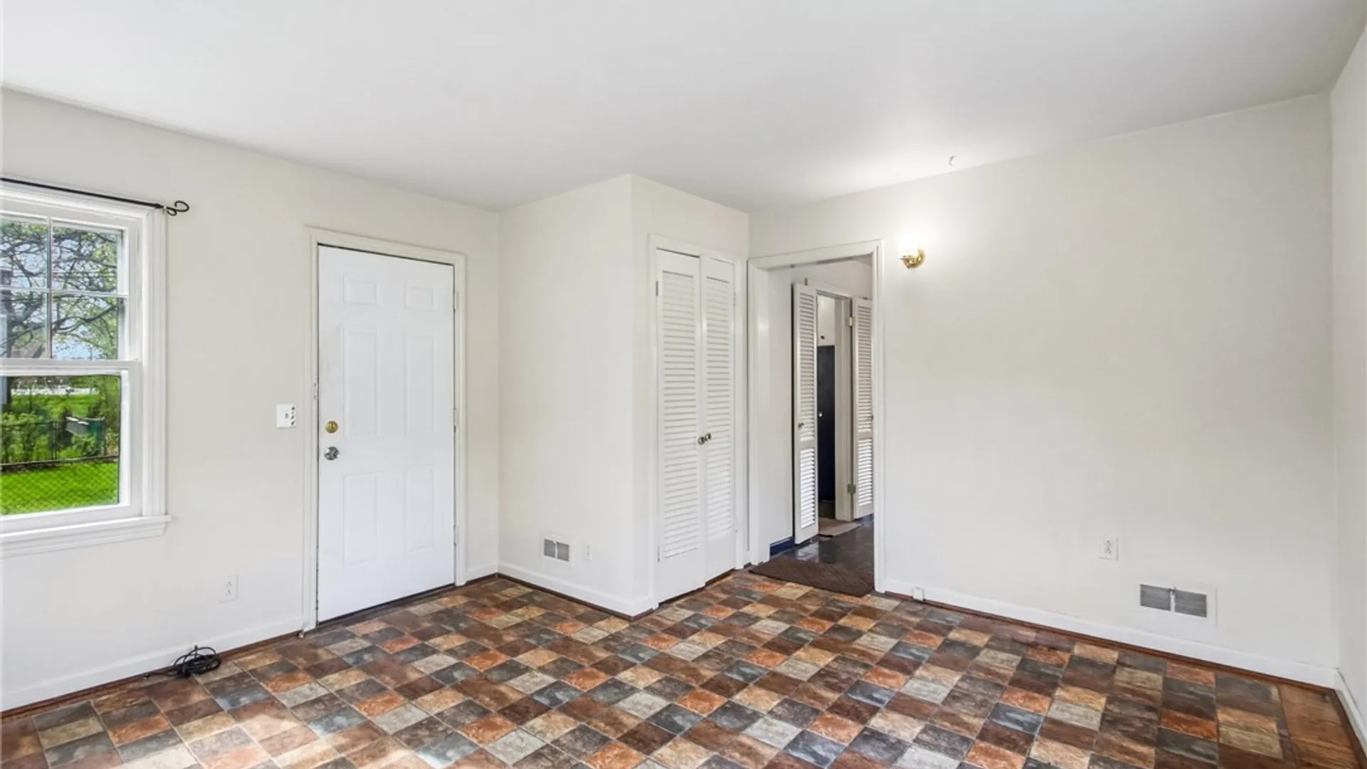 Property at 195 Lattimore Road, Rochester, NY 14620 14