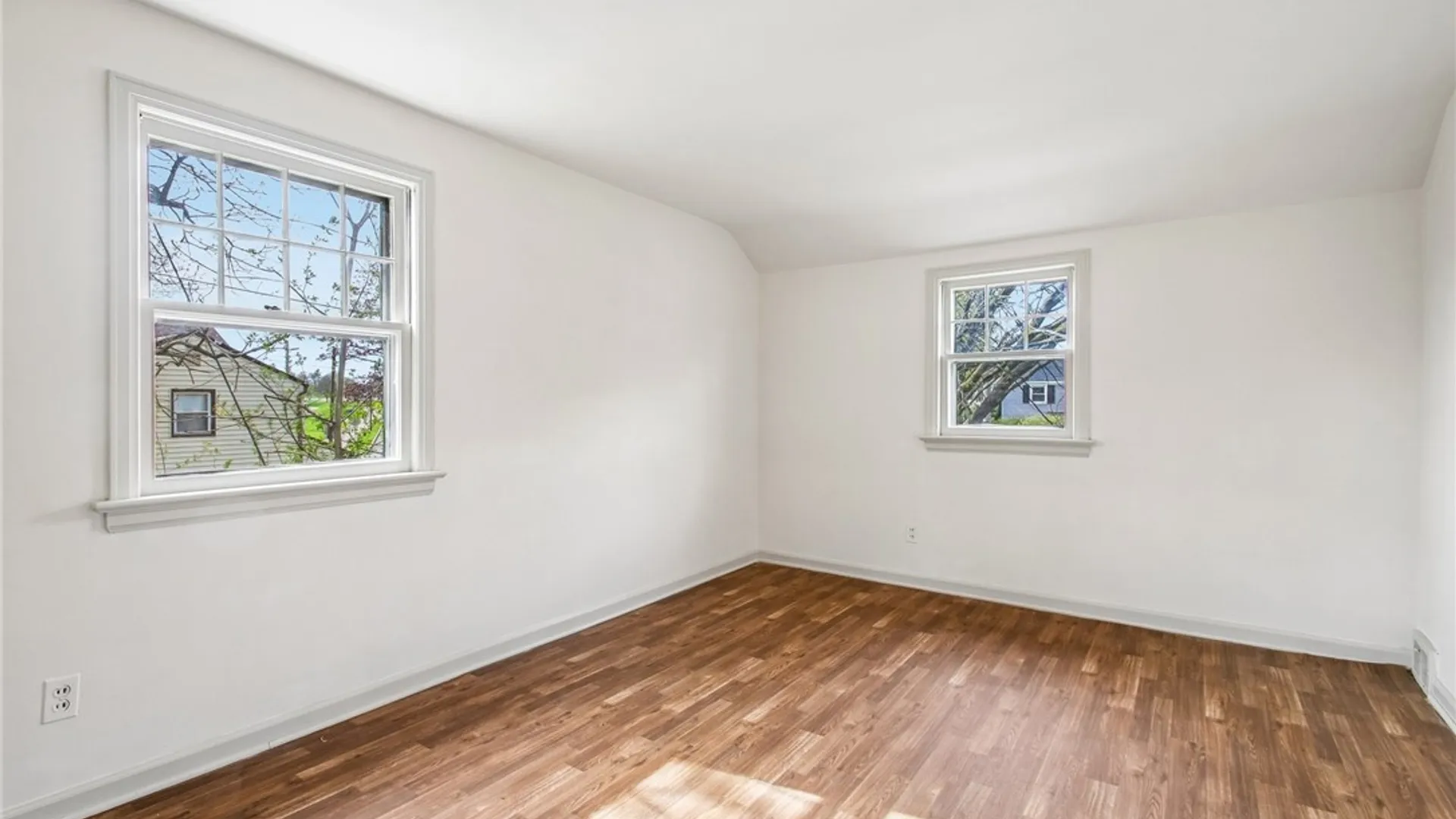 Property at 195 Lattimore Road, Rochester, NY 14620 23