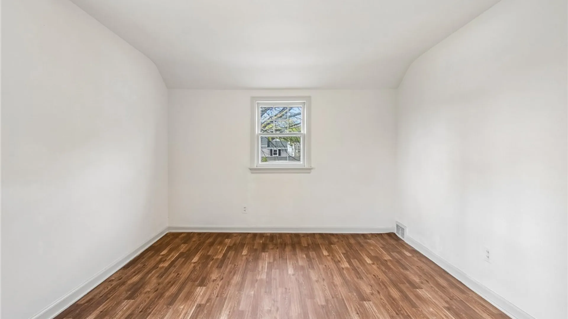Property at 195 Lattimore Road, Rochester, NY 14620 24