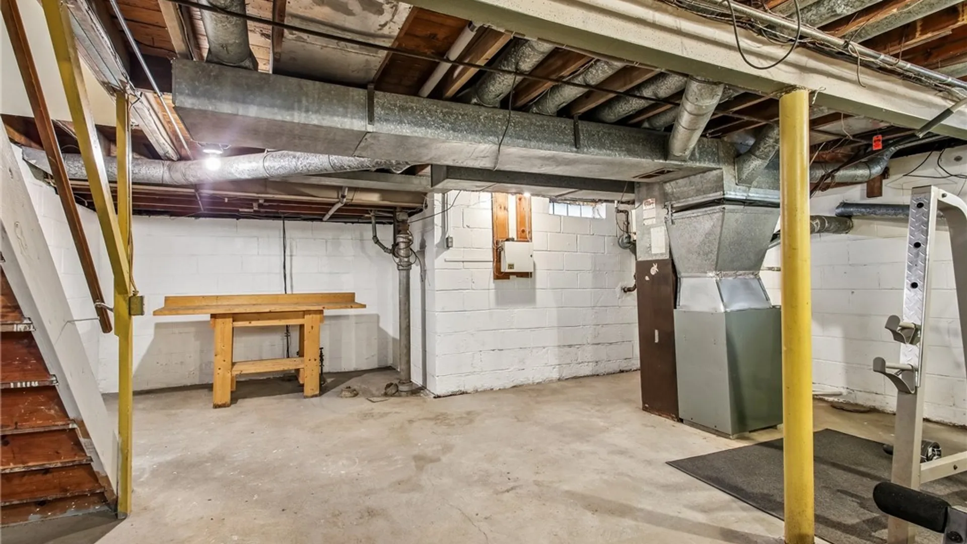 Property at 195 Lattimore Road, Rochester, NY 14620 28
