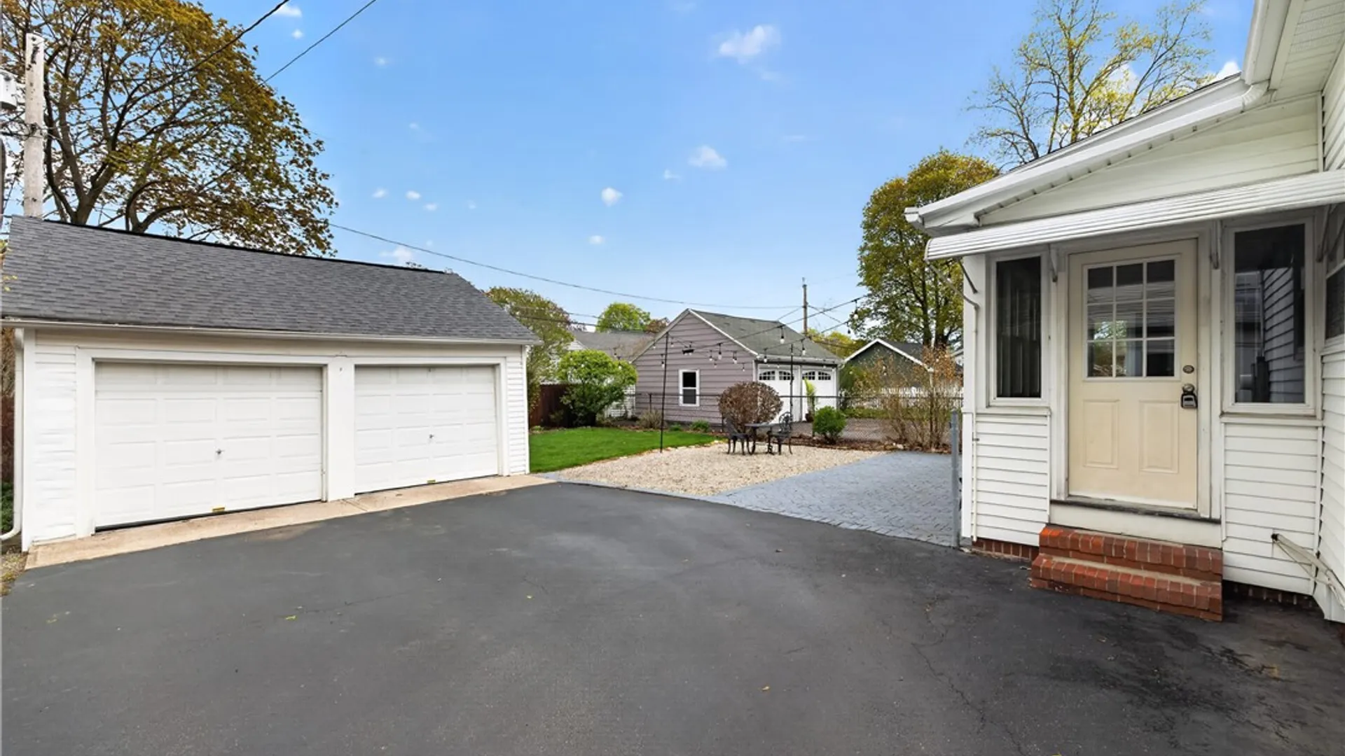 Property at 24 Westbourne Road, Irondequoit, NY 14617 28