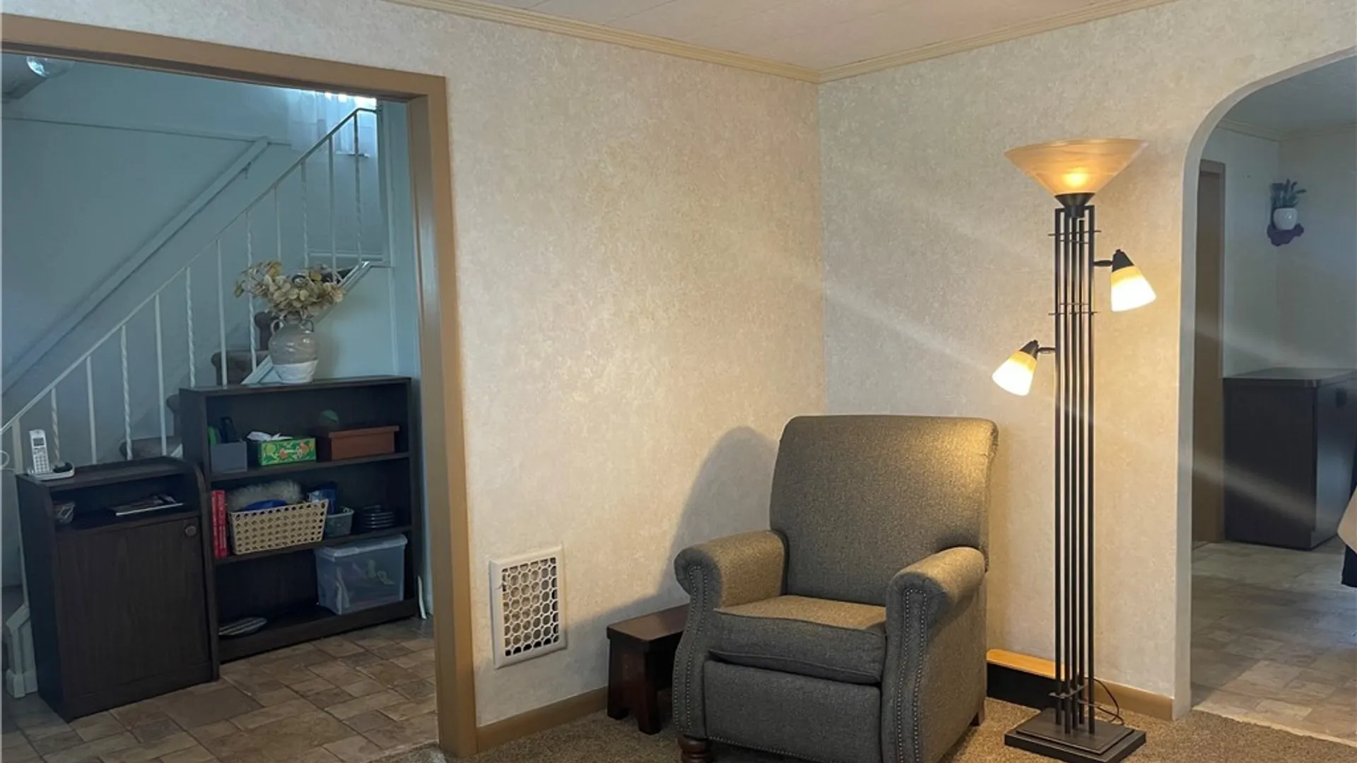 Property at 33 Moreland Street, Buffalo, NY 14206 3