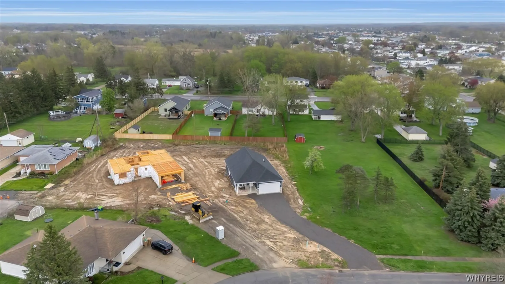 Property at 165 Gary Lane, Cheektowaga, NY 14227 2