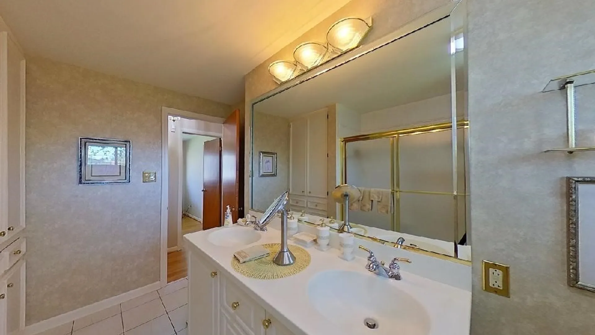 Property at 17 Willow Green Drive, Amherst, NY 14228 26