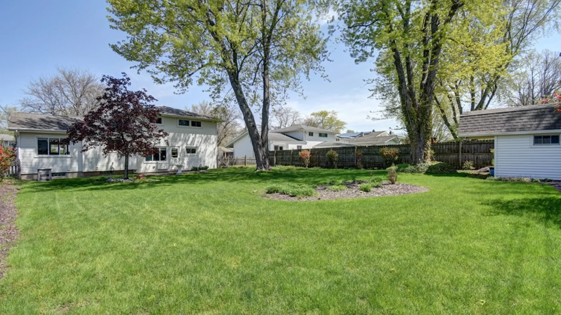 Property at 17 Willow Green Drive, Amherst, NY 14228 33