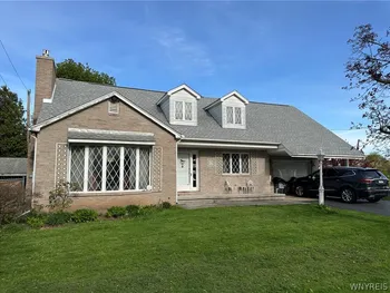 Property at 16 Davison Road, Lockport City, NY 14094