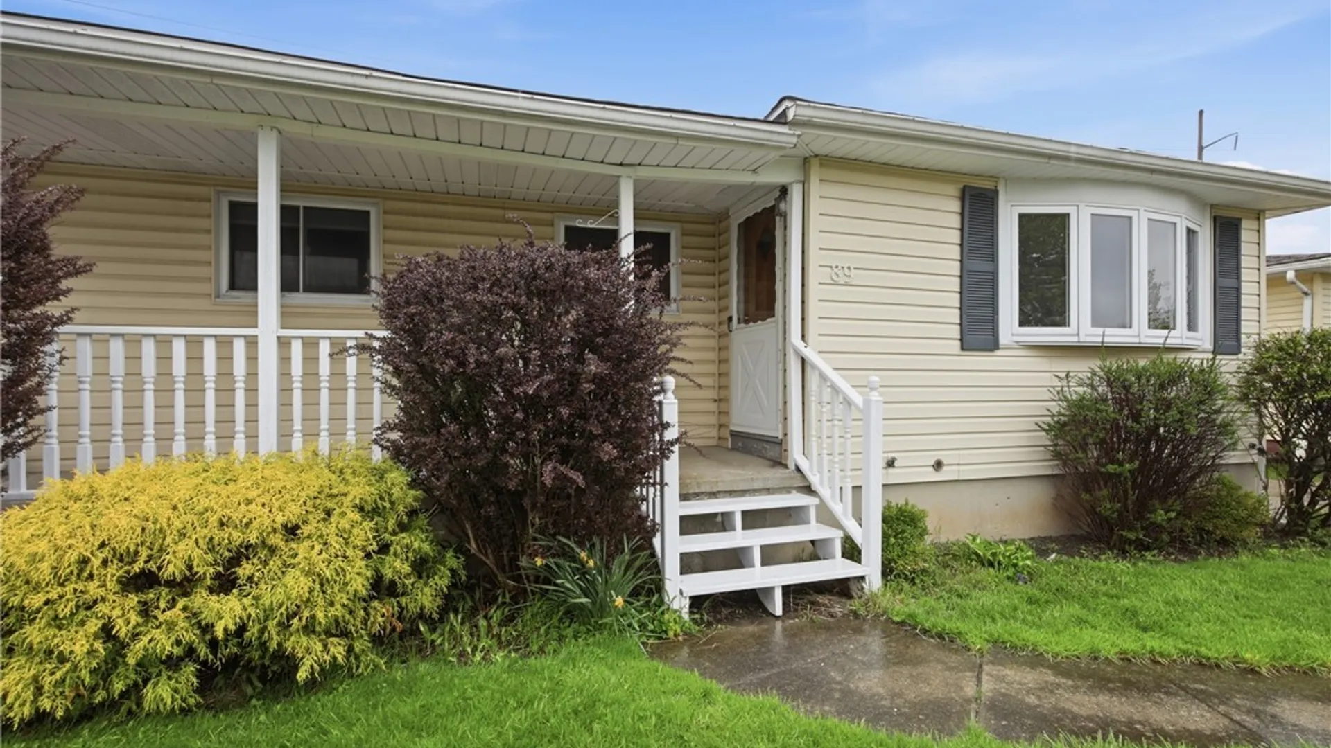 Property at 89 Satinwood Drive, Cheektowaga, NY 14225 3