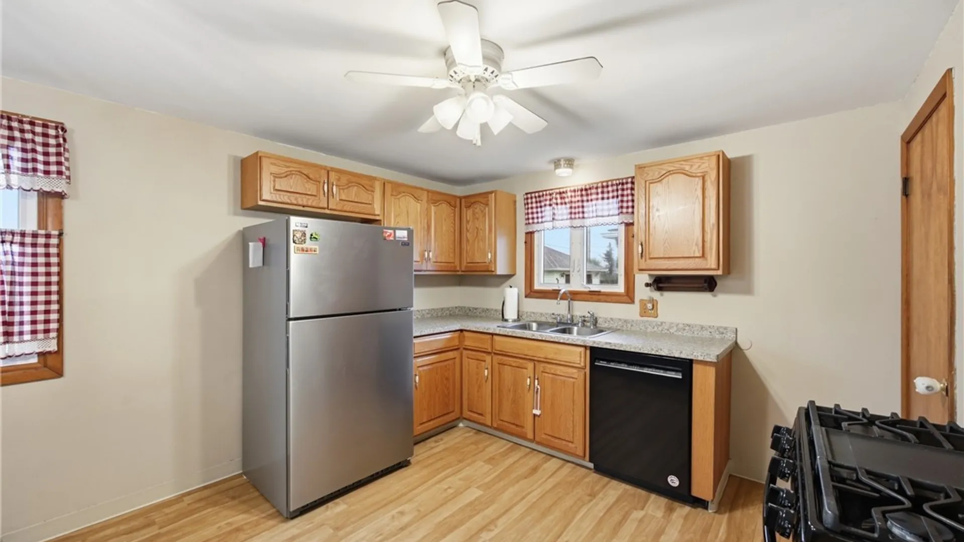 Property at 89 Satinwood Drive, Cheektowaga, NY 14225 9