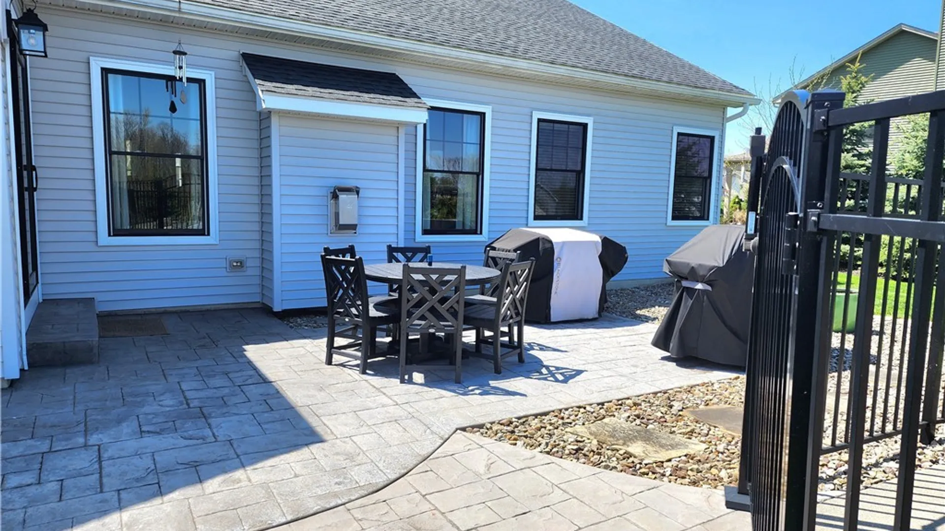 Property at 10 Autumn Lane, Orchard Park, NY 14127 35