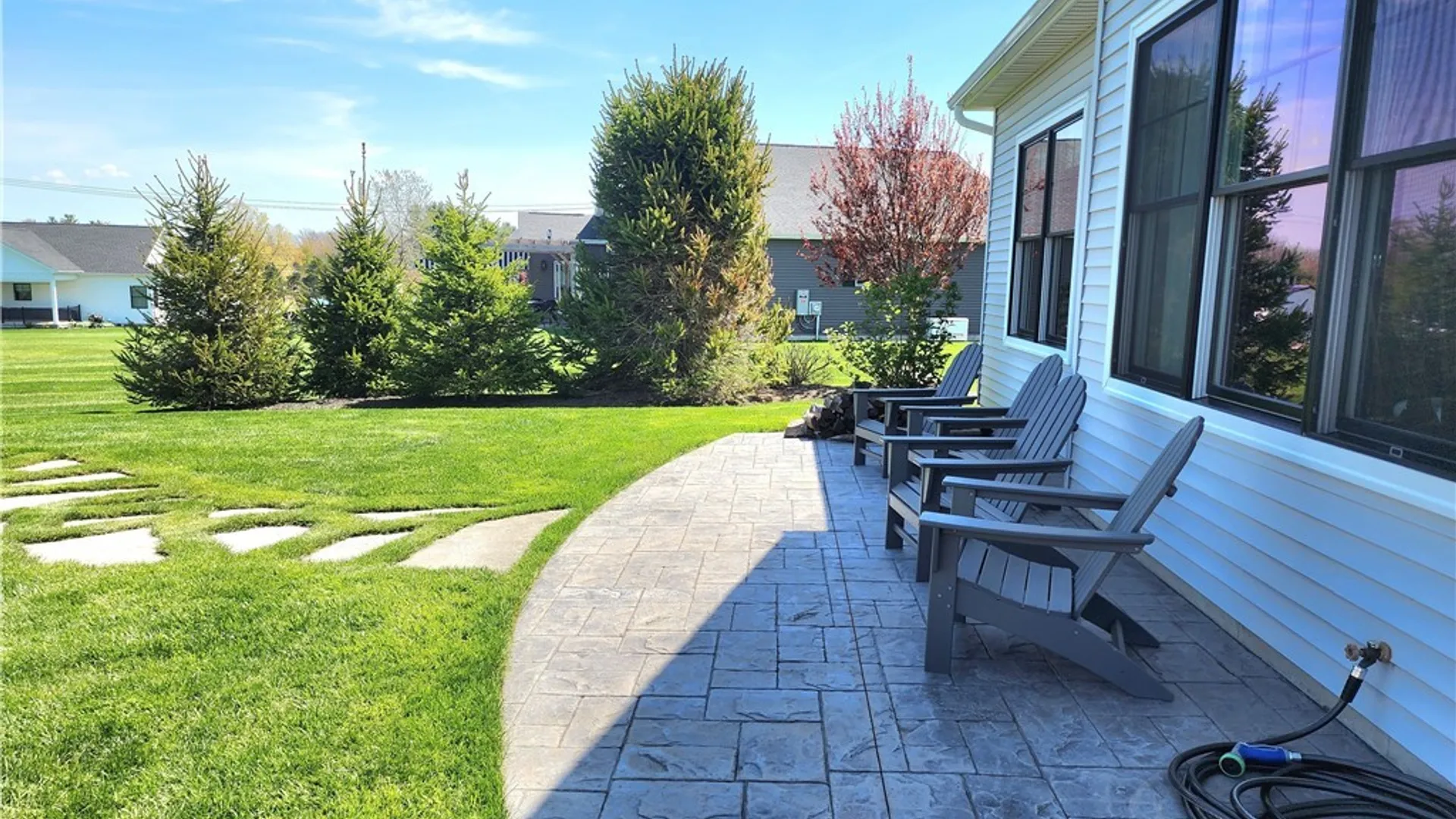 Property at 10 Autumn Lane, Orchard Park, NY 14127 37