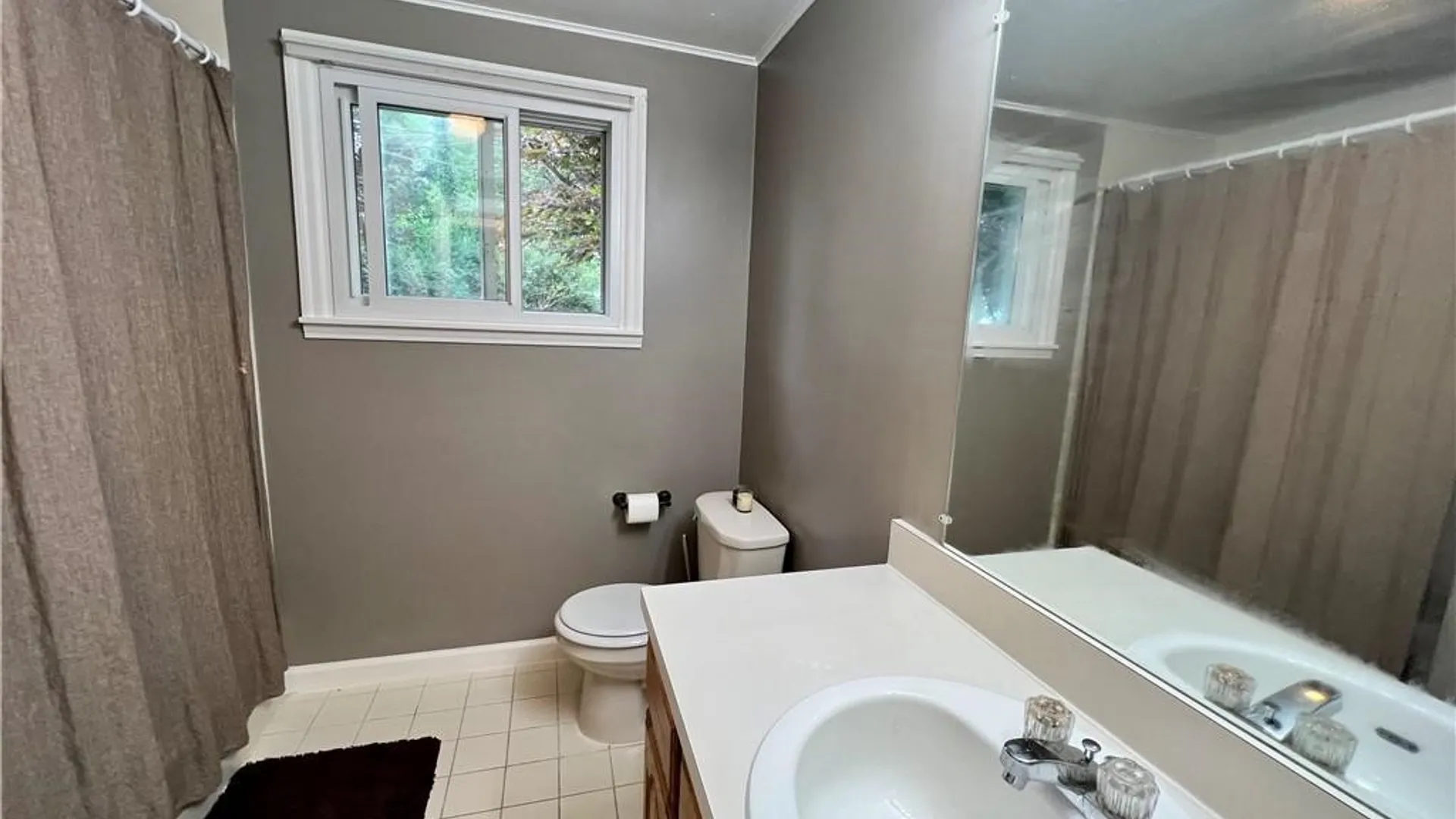 Property at 2 Gayle Road, Skaneateles, NY 13152 25