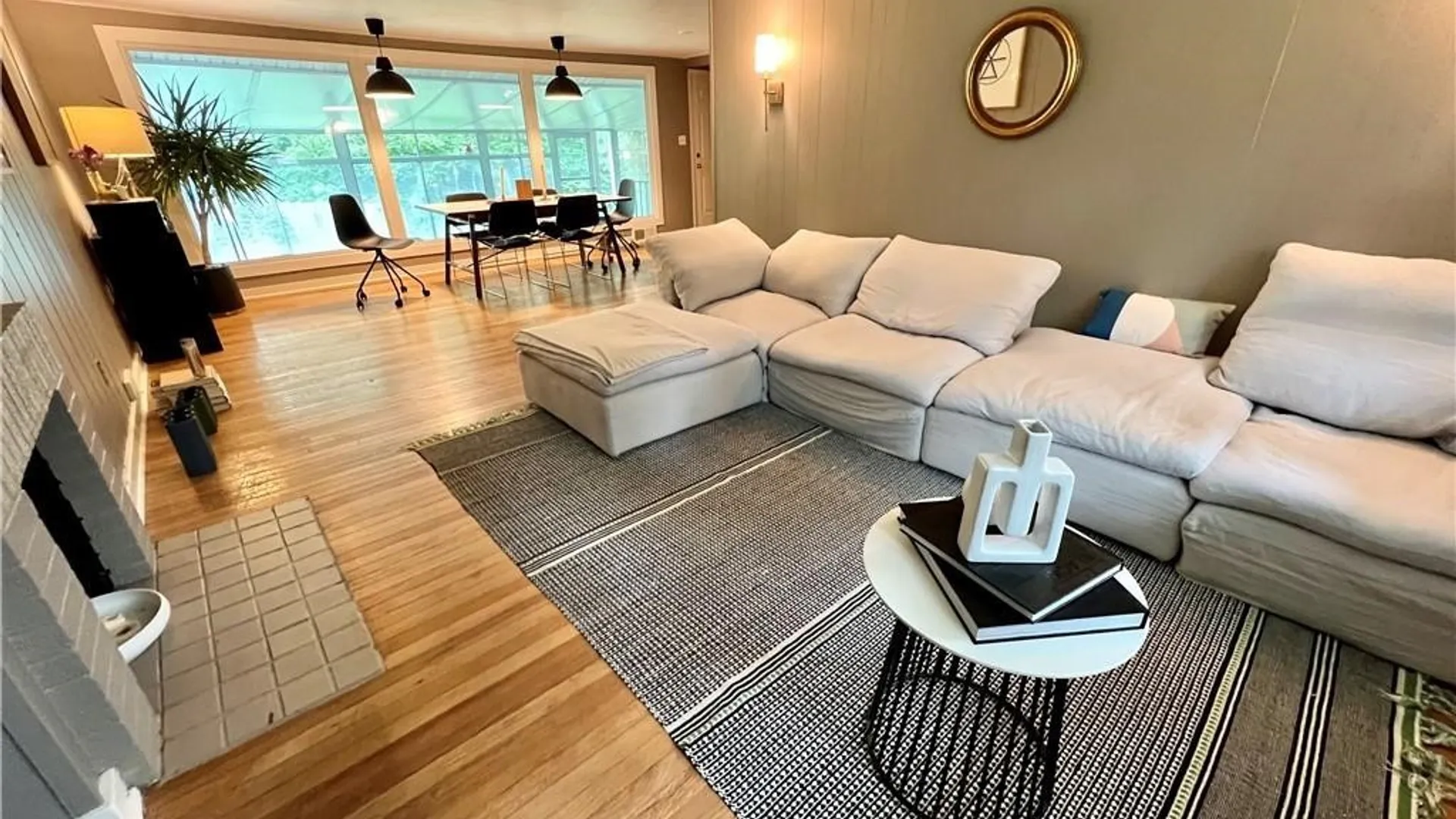 Property at 2 Gayle Road, Skaneateles, NY 13152 6