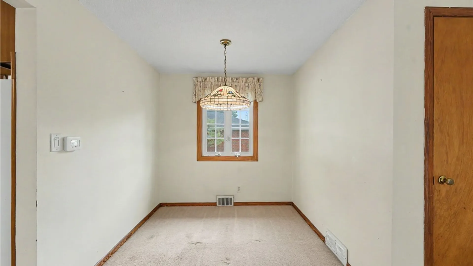 Property at 146 Marycrest Lane, West Seneca, NY 14224 11