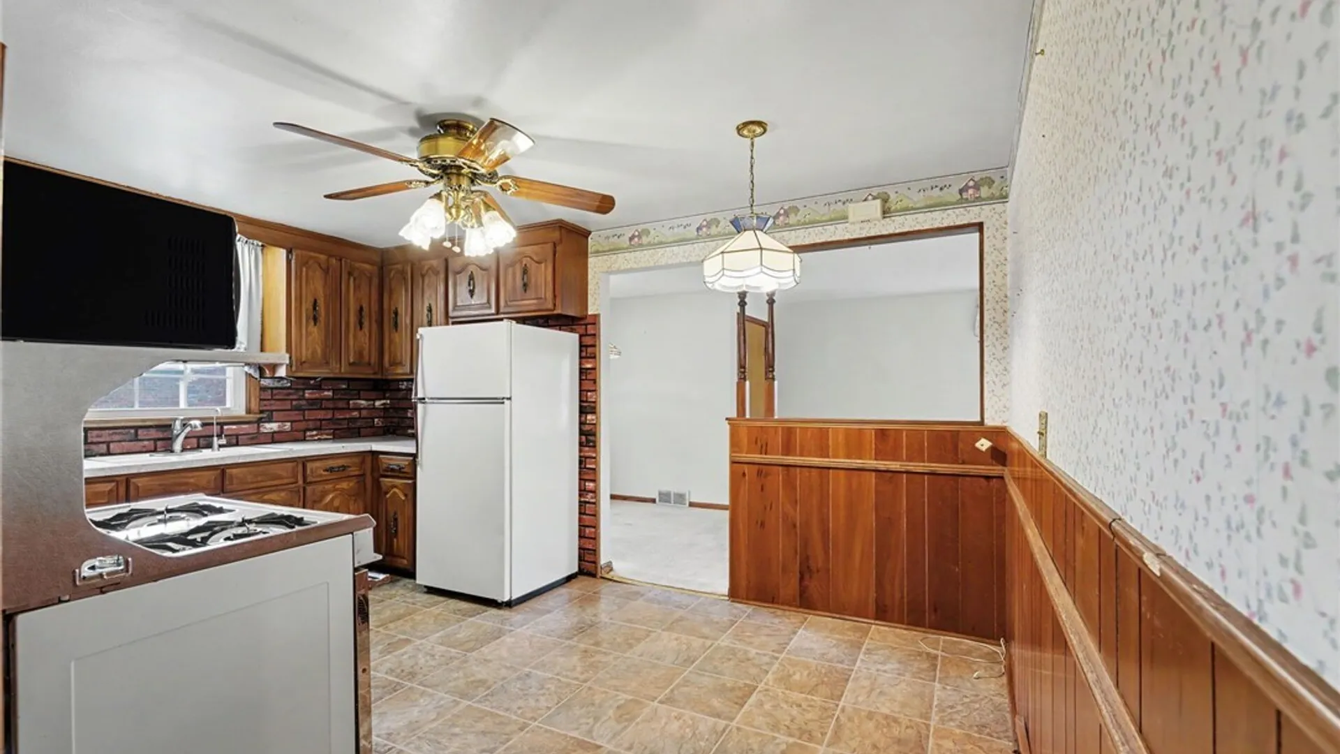 Property at 146 Marycrest Lane, West Seneca, NY 14224 17