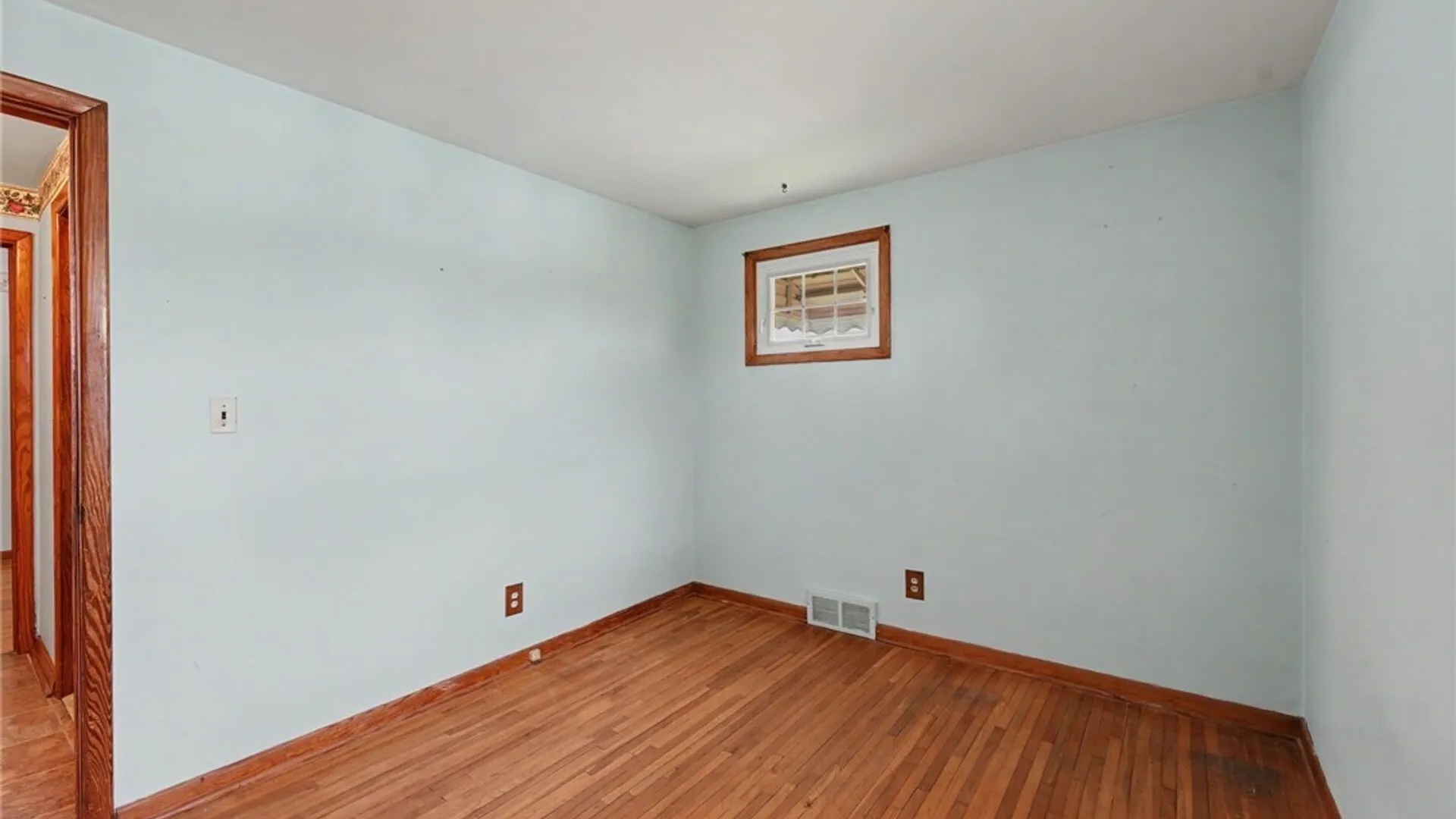 Property at 146 Marycrest Lane, West Seneca, NY 14224 25