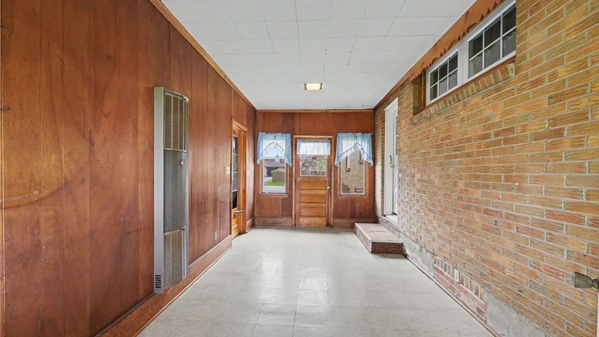 Property at 146 Marycrest Lane, West Seneca, NY 14224 5