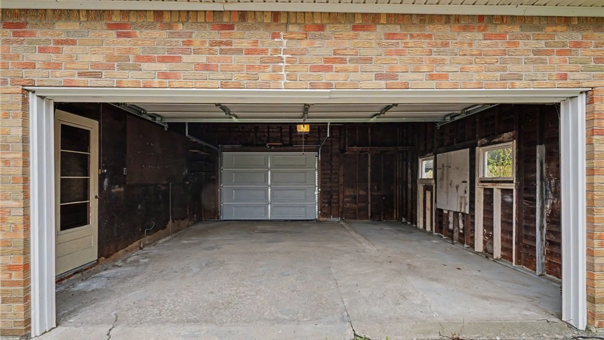 Property at 146 Marycrest Lane, West Seneca, NY 14224 6