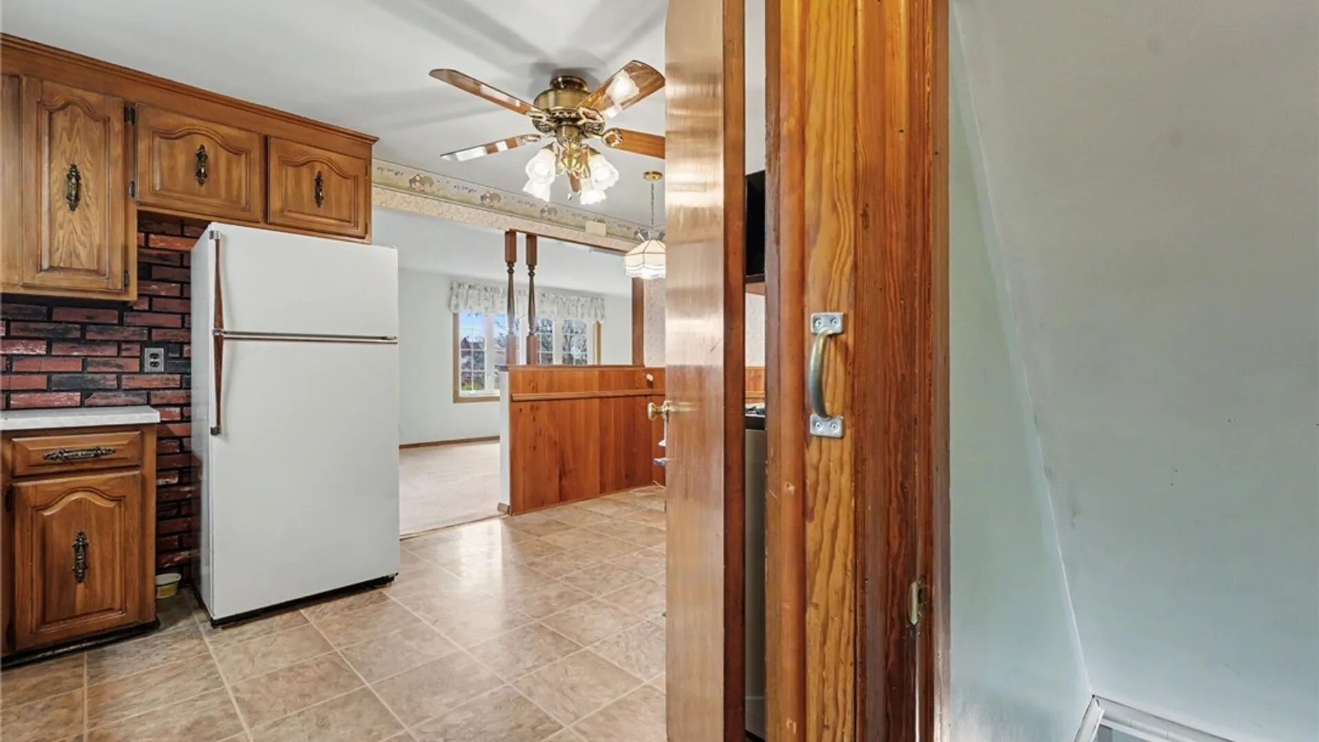 Property at 146 Marycrest Lane, West Seneca, NY 14224 9