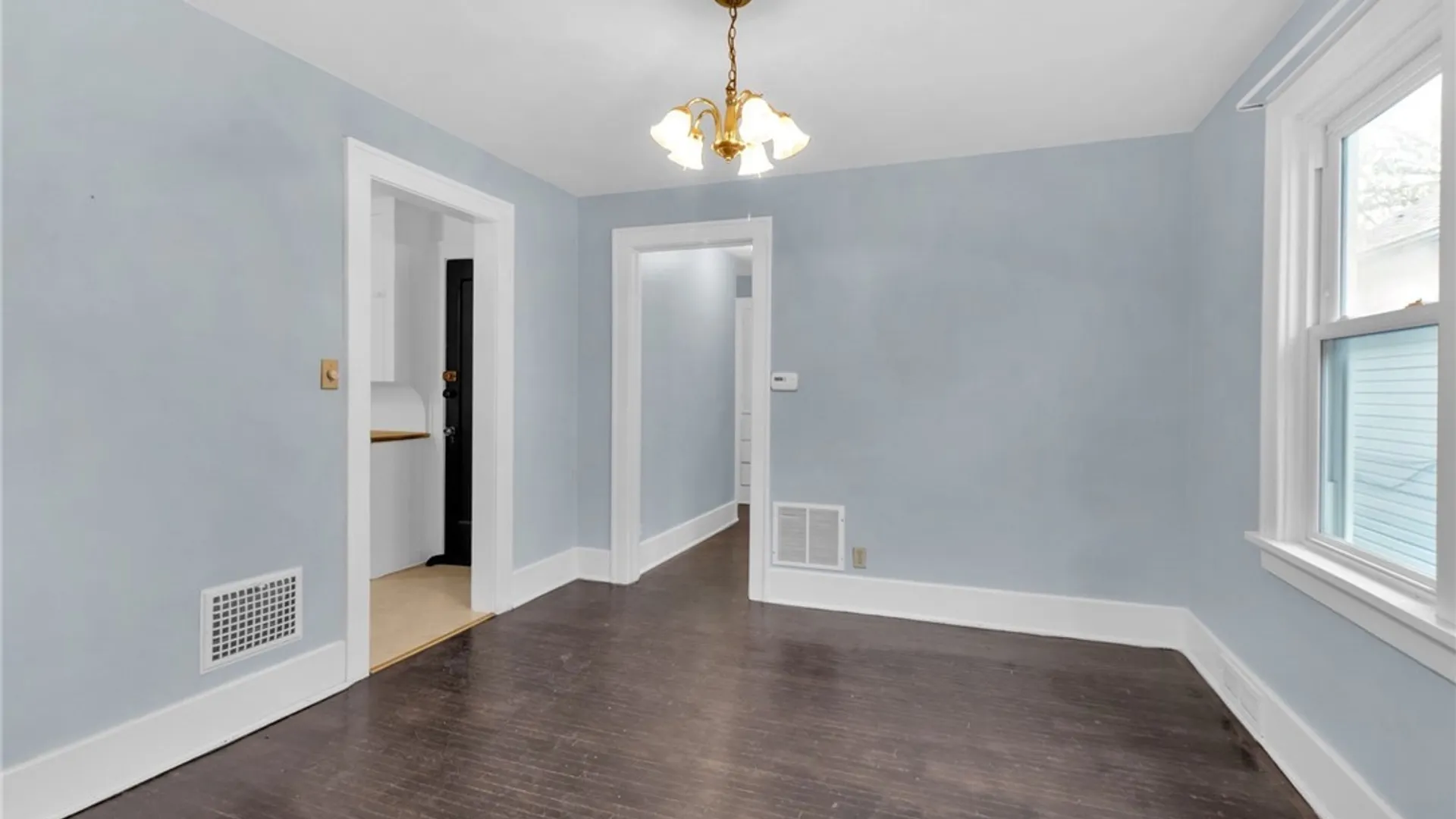 Property at 221 Nassau Avenue, Tonawanda, NY 14217 23