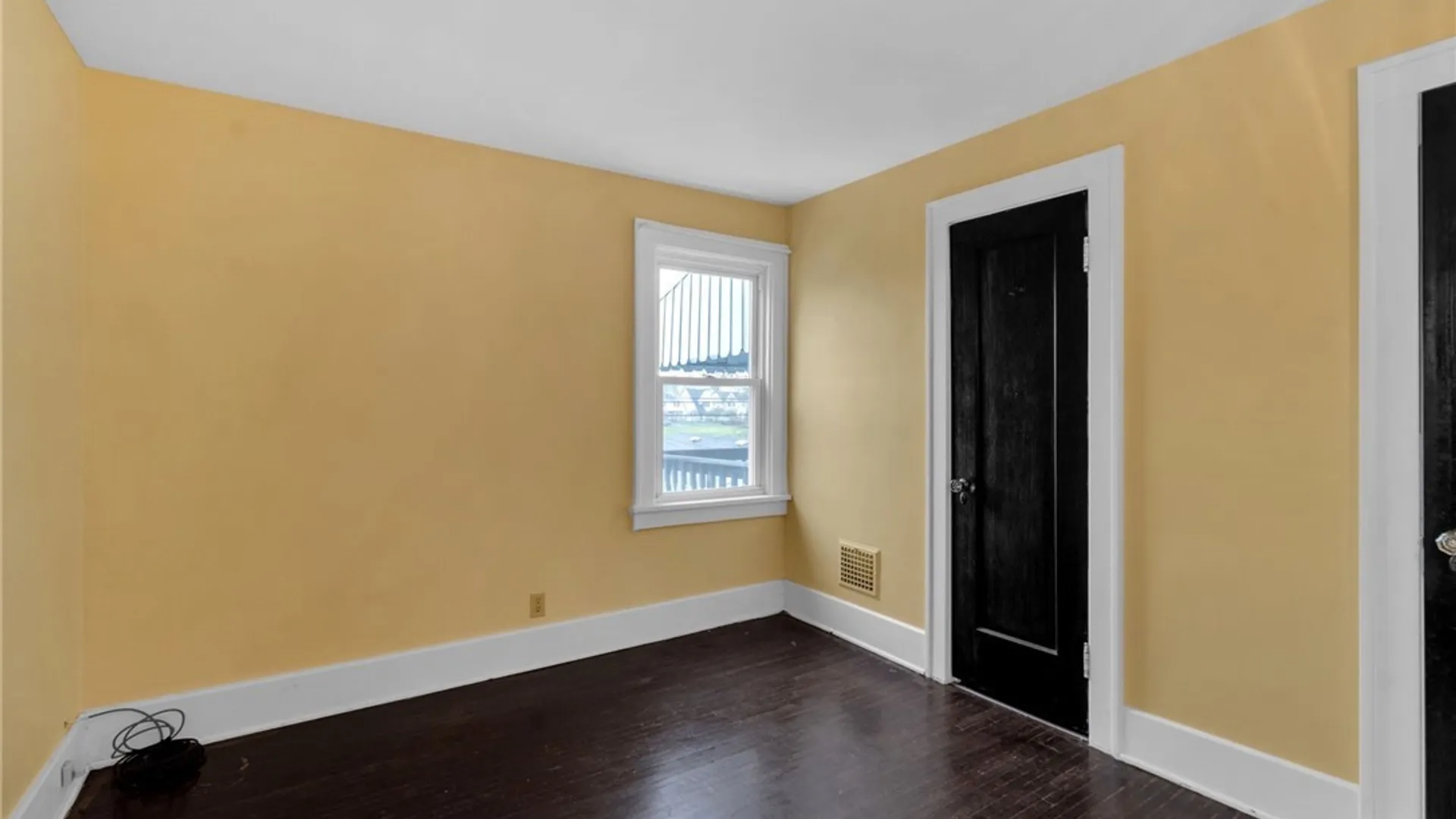Property at 221 Nassau Avenue, Tonawanda, NY 14217 31