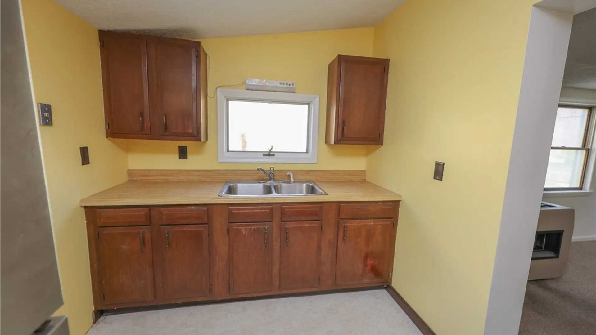 Property at 72 Chapel Street, Canandaigua City, NY 14424 4
