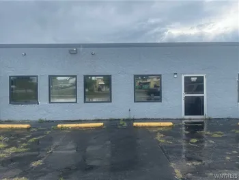 Property at 1109 Harlem Rd Ste 2, Cheektowaga, NY 14227