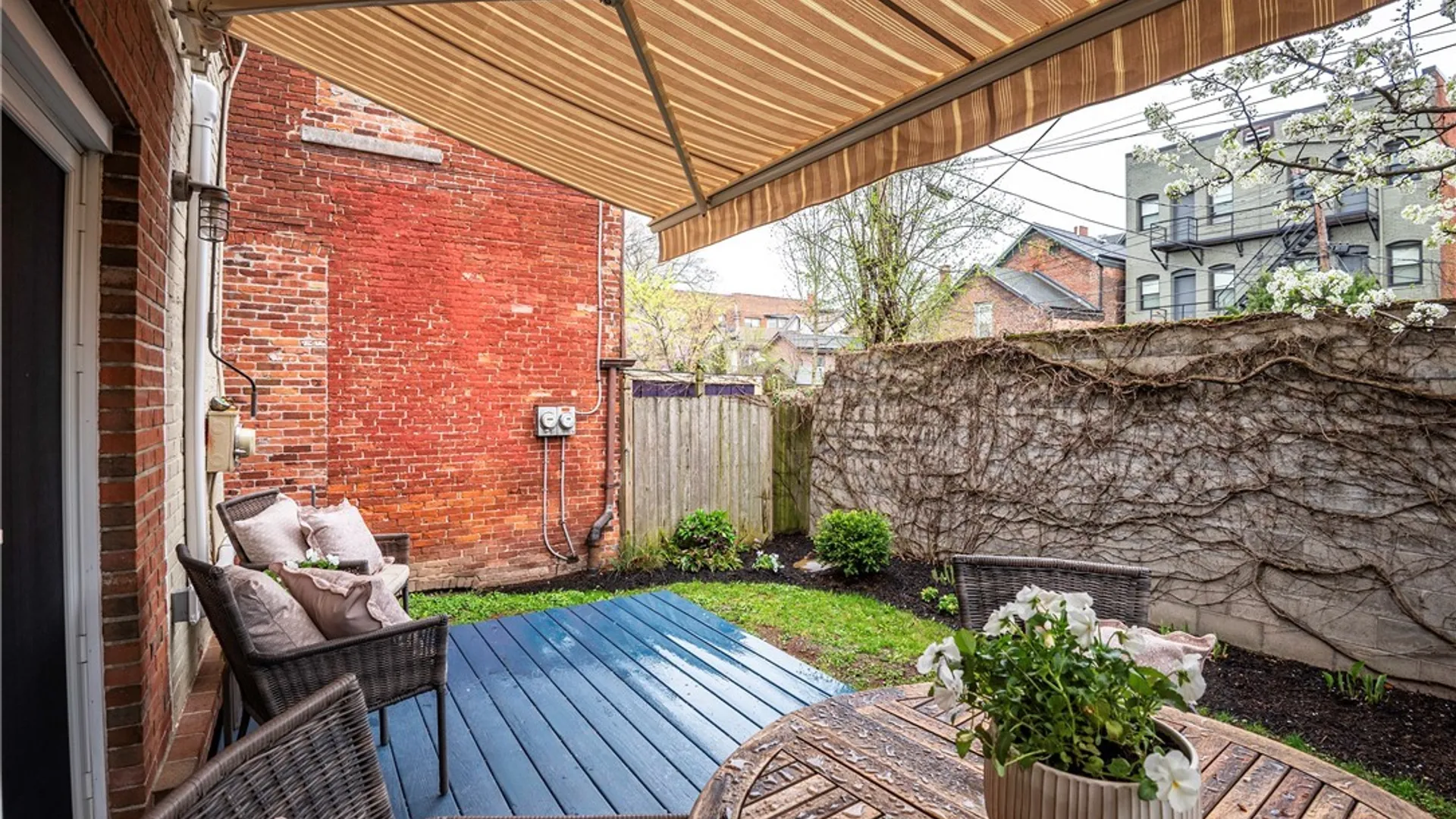 Property at 112 Johnson Park, Buffalo, NY 14201 28