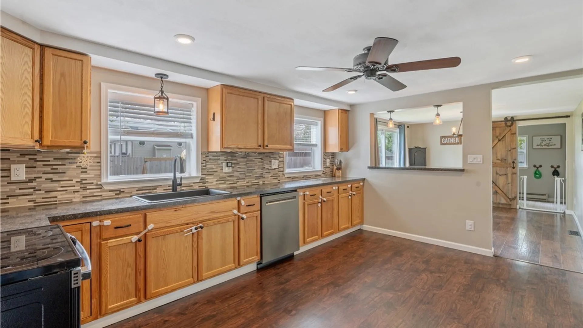 Property at 201 Niagara Avenue, Geddes, NY 13209 12