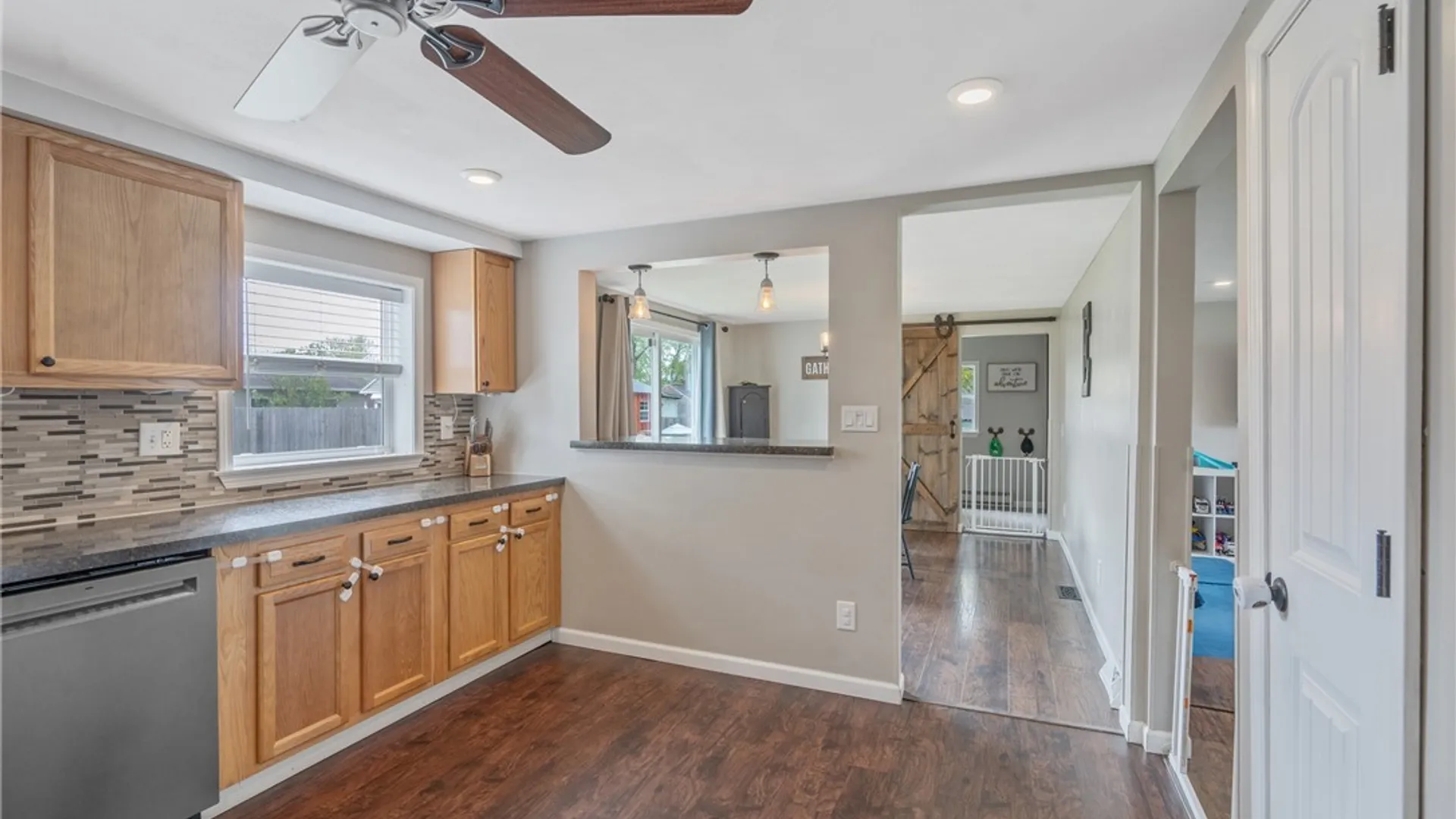 Property at 201 Niagara Avenue, Geddes, NY 13209 15
