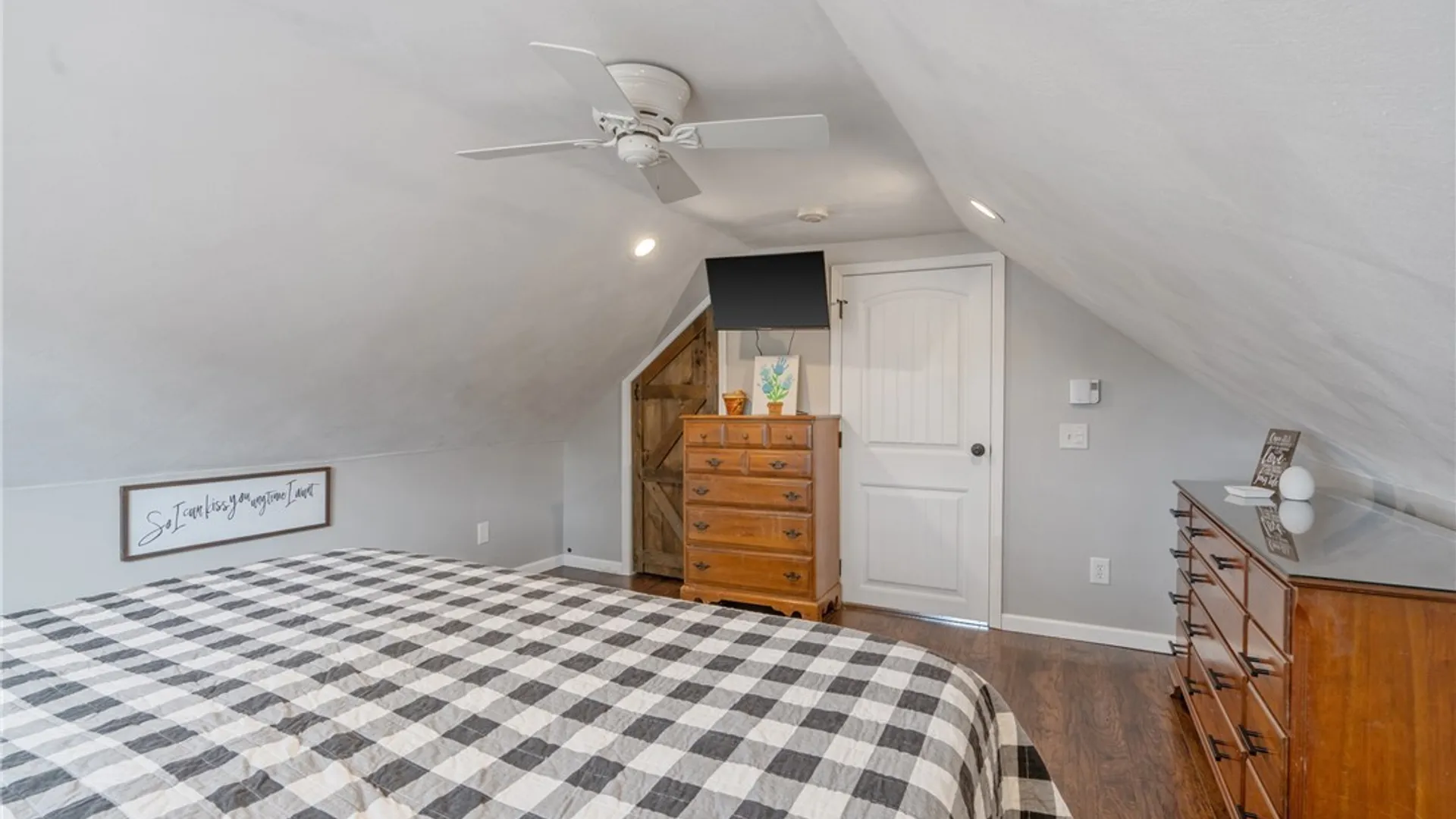 Property at 201 Niagara Avenue, Geddes, NY 13209 28