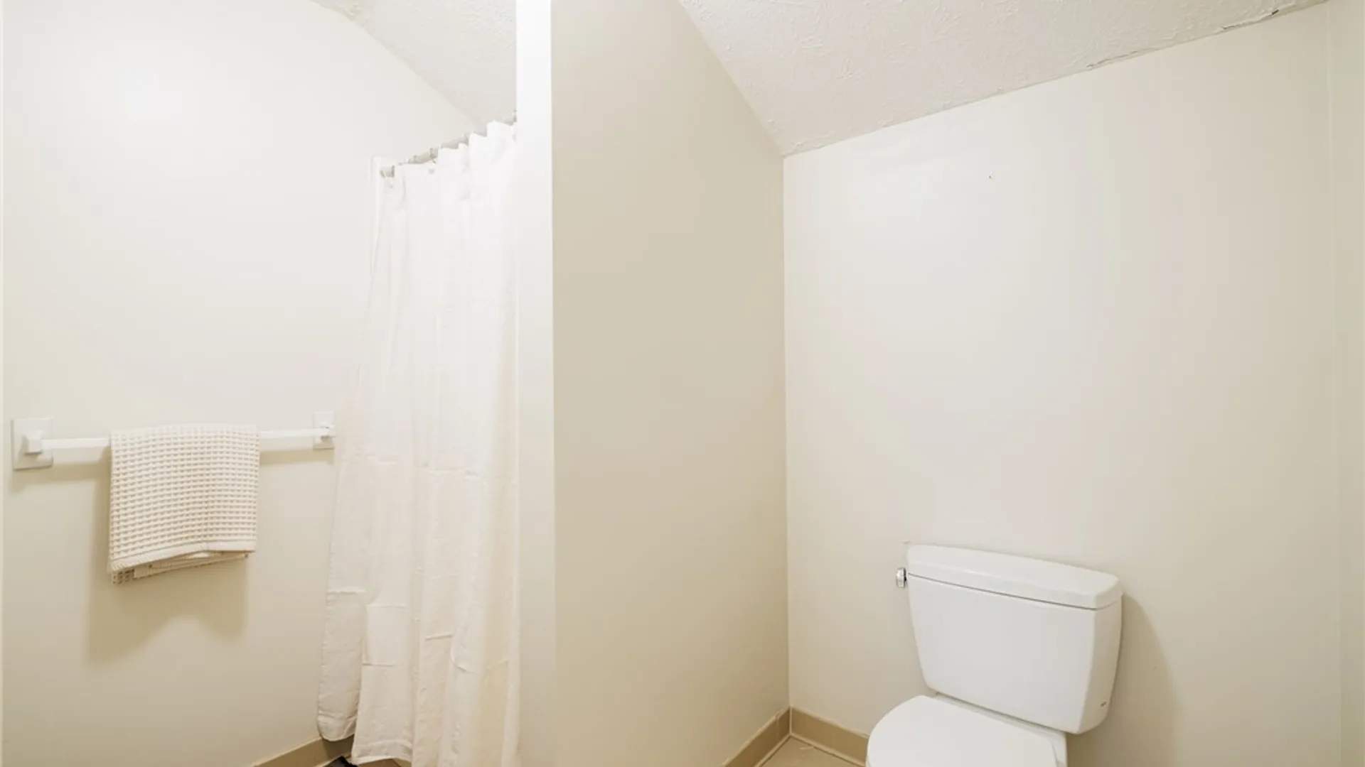 Property at 15 High Gate Unit #8, Perinton, NY 14450 17