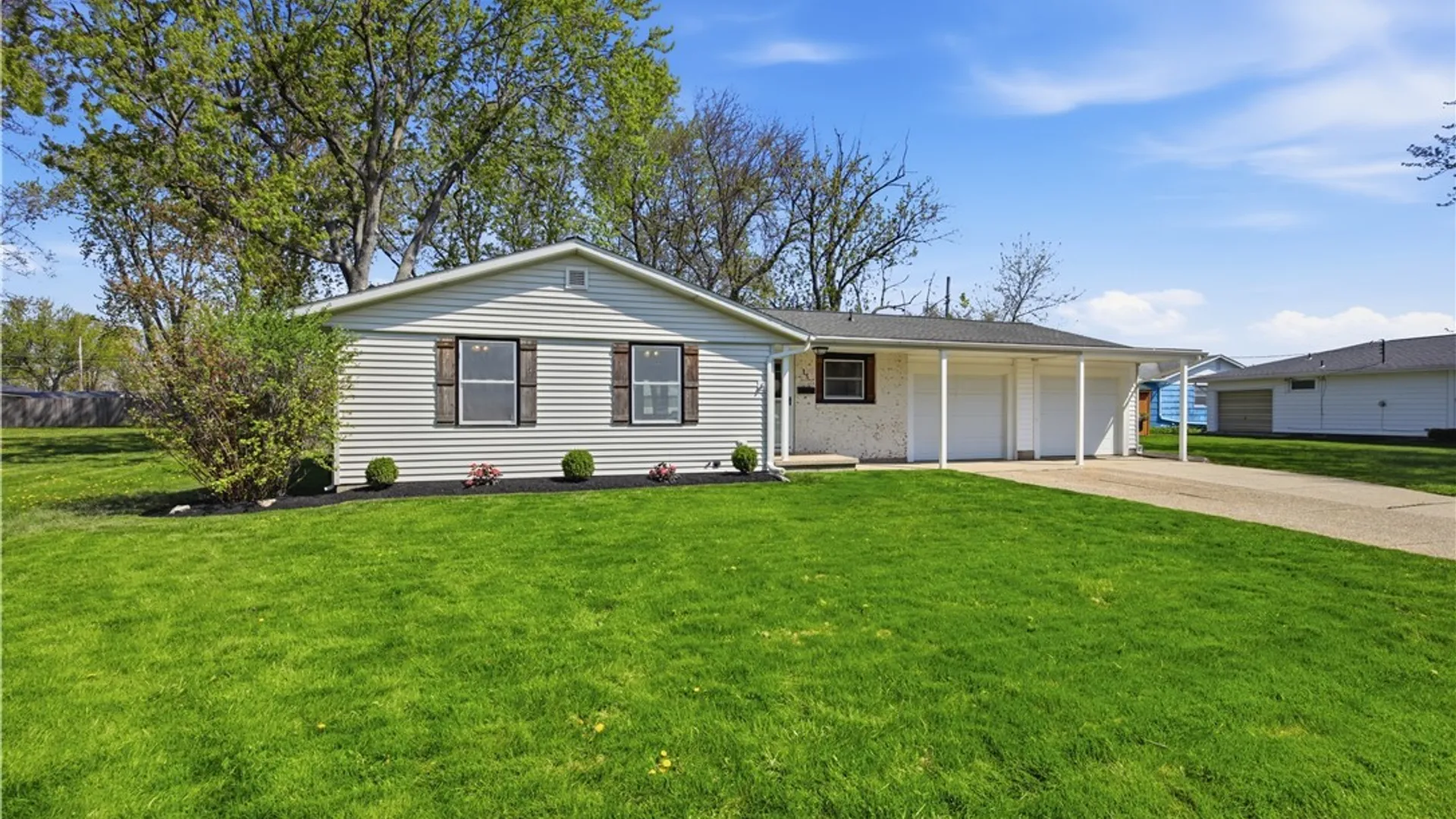 Property at 15 Green Court, Tonawanda, NY 14150 3