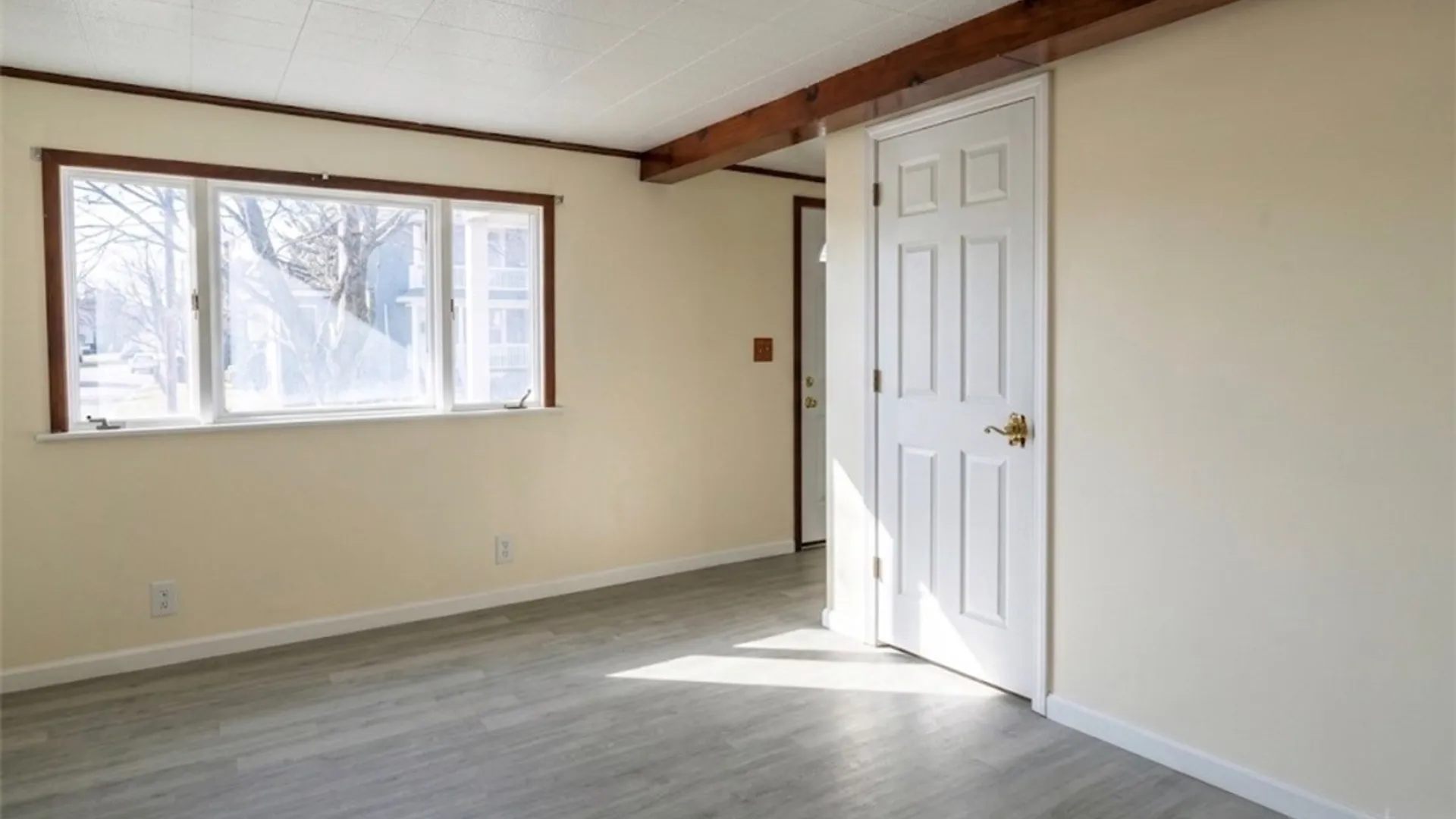 Property at 91 Wildwood Place, West Seneca, NY 14210 12