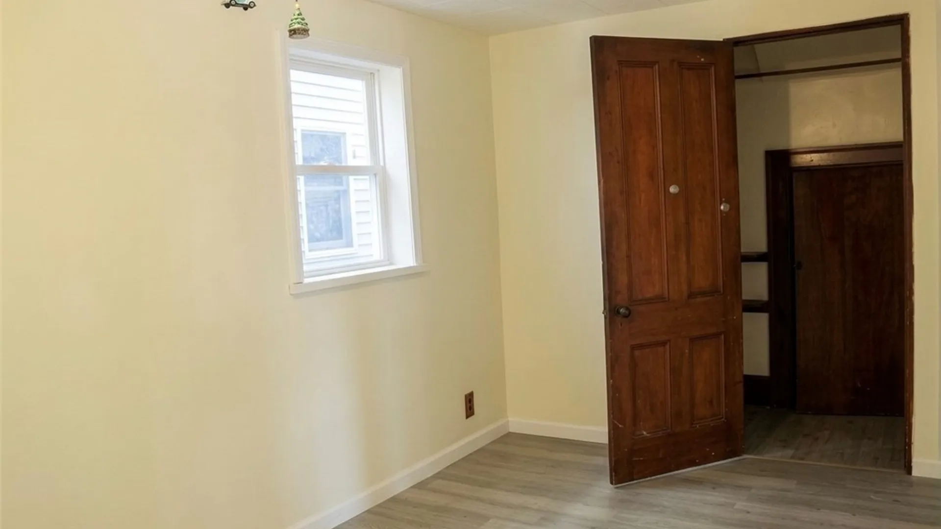 Property at 91 Wildwood Place, West Seneca, NY 14210 14