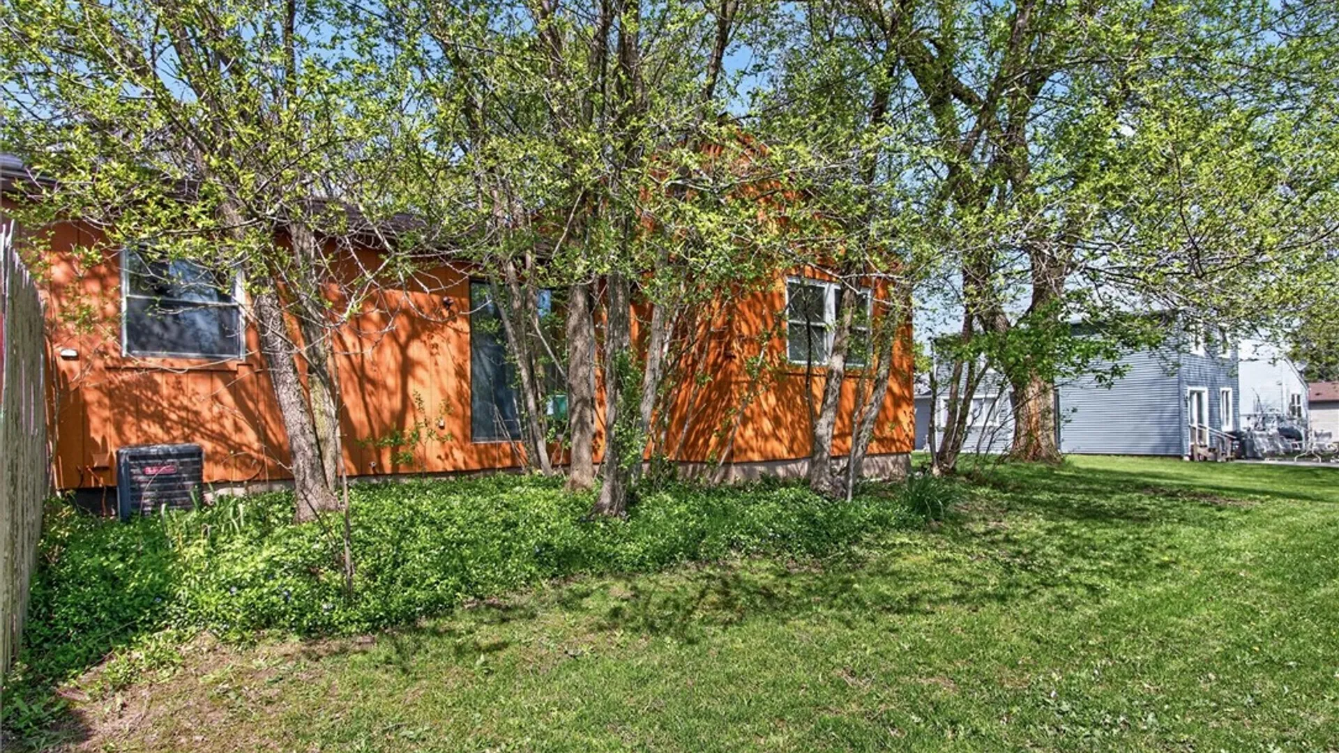 Property at 10 Hanningfield Circle, Perinton, NY 14450 28