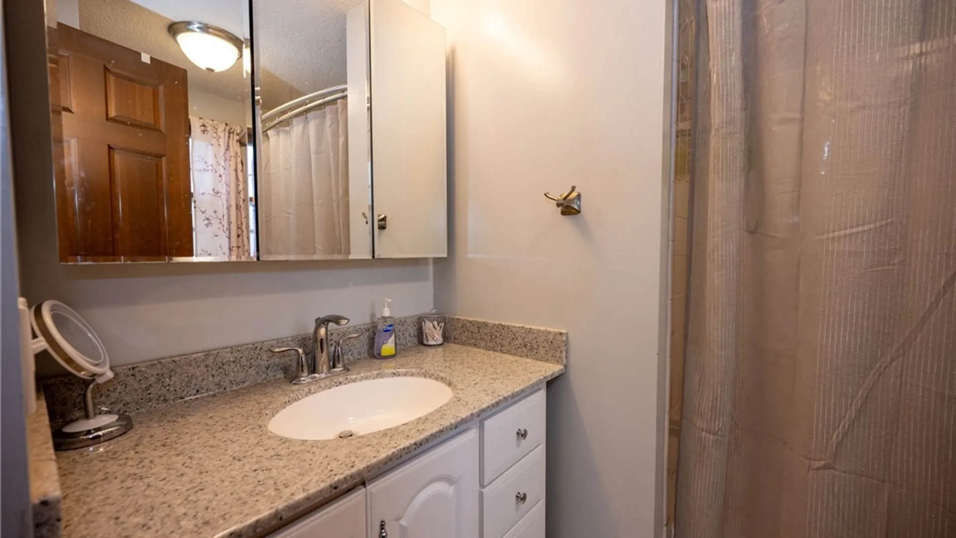 Property at 30 Hunter Court, Elma, NY 14059 21