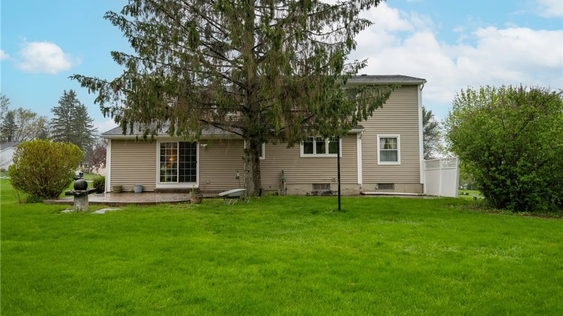 Property at 30 Hunter Court, Elma, NY 14059 44