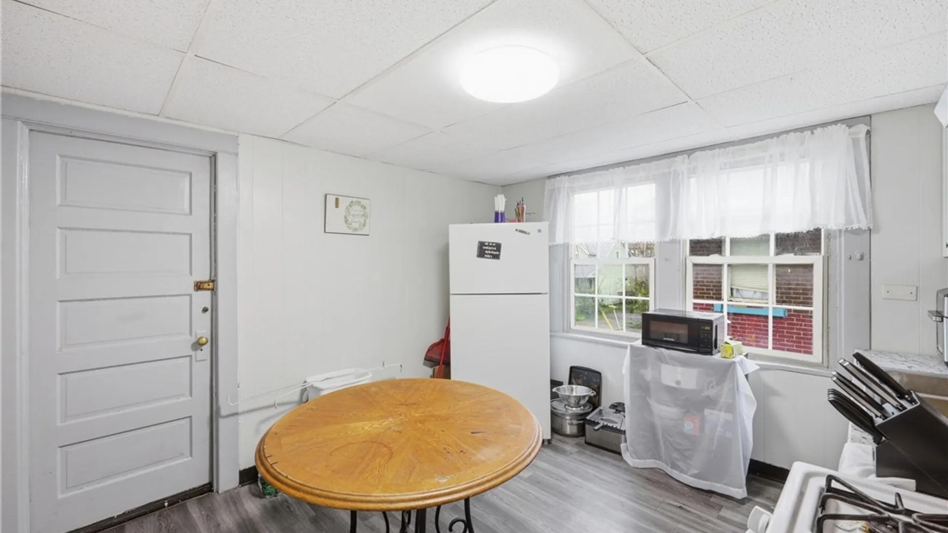 Property at 626 Delavan Avenue, Buffalo, NY 14211 23