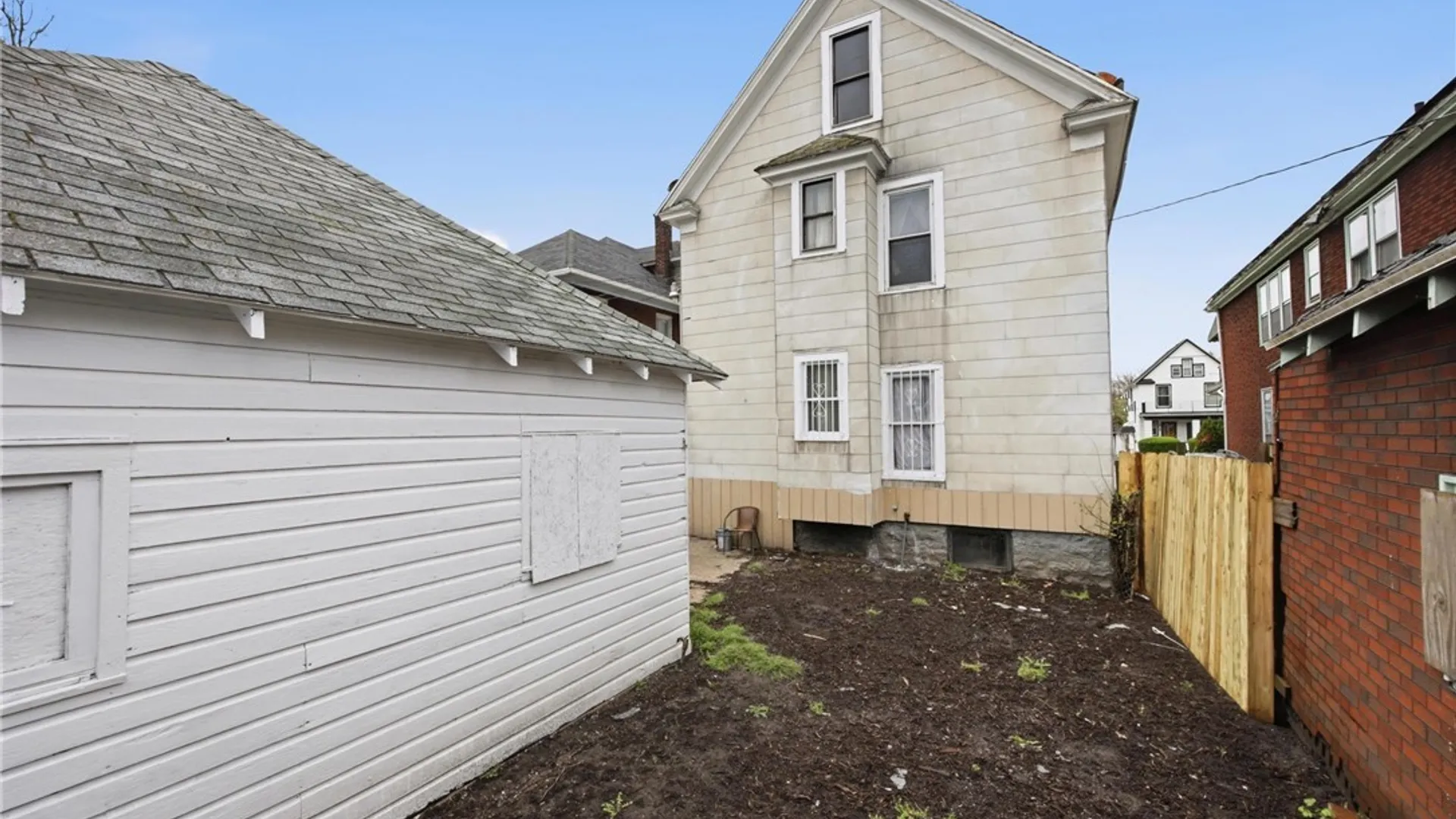 Property at 626 Delavan Avenue, Buffalo, NY 14211 38