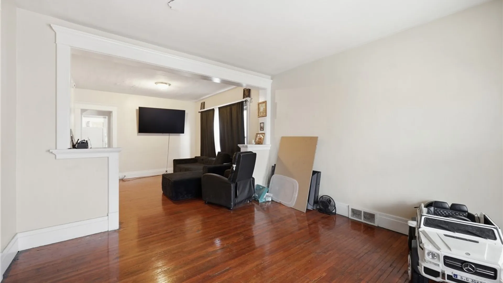 Property at 626 Delavan Avenue, Buffalo, NY 14211 5