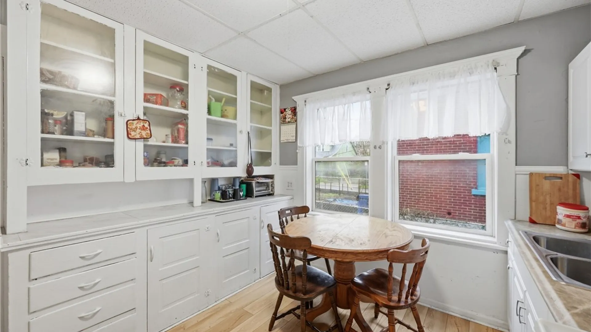 Property at 626 Delavan Avenue, Buffalo, NY 14211 8
