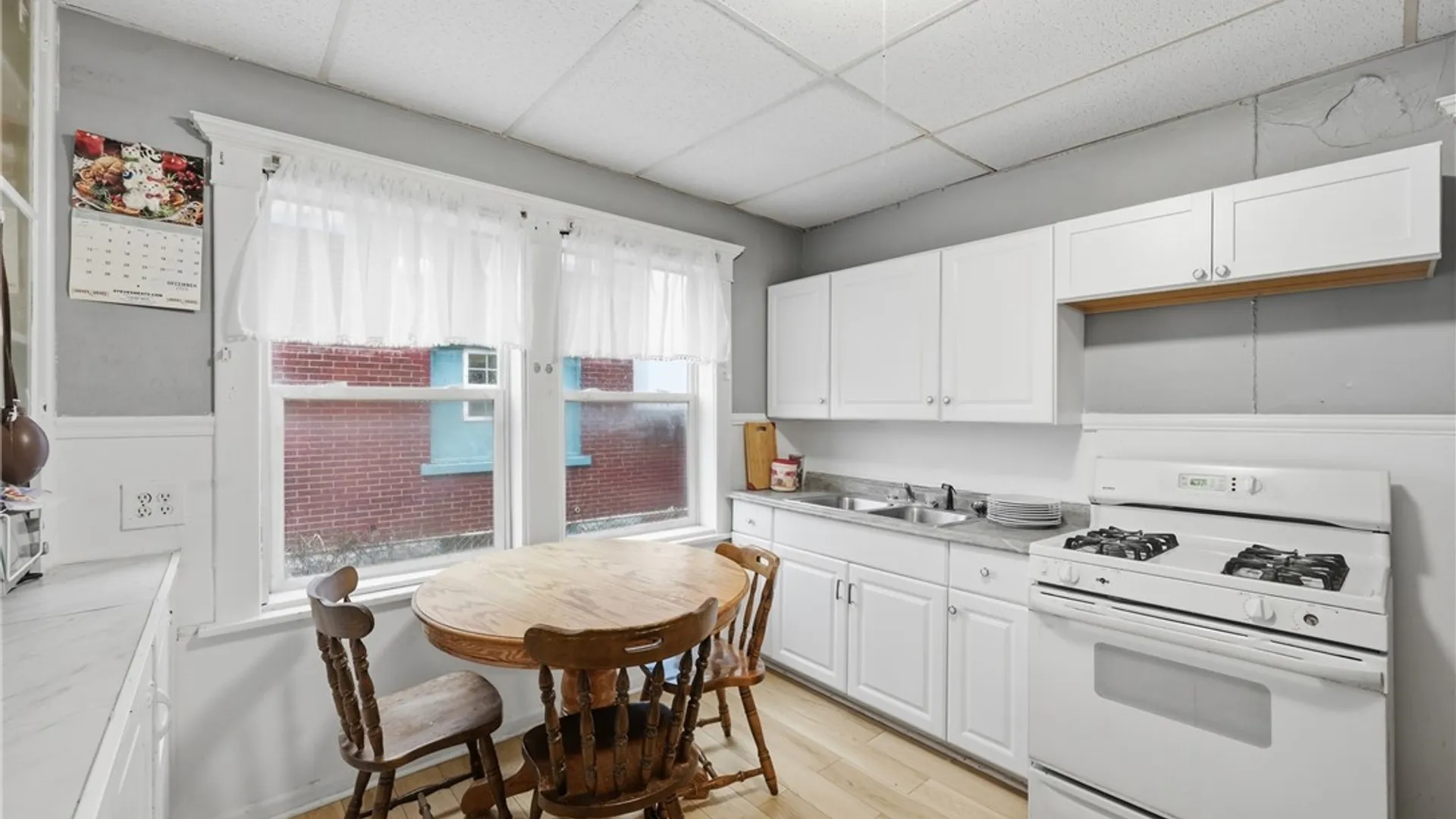 Property at 626 Delavan Avenue, Buffalo, NY 14211 9