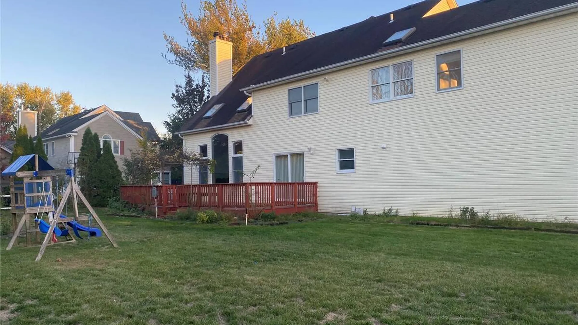 Property at 1 Pal Court, Shoreham, NY 11786 28