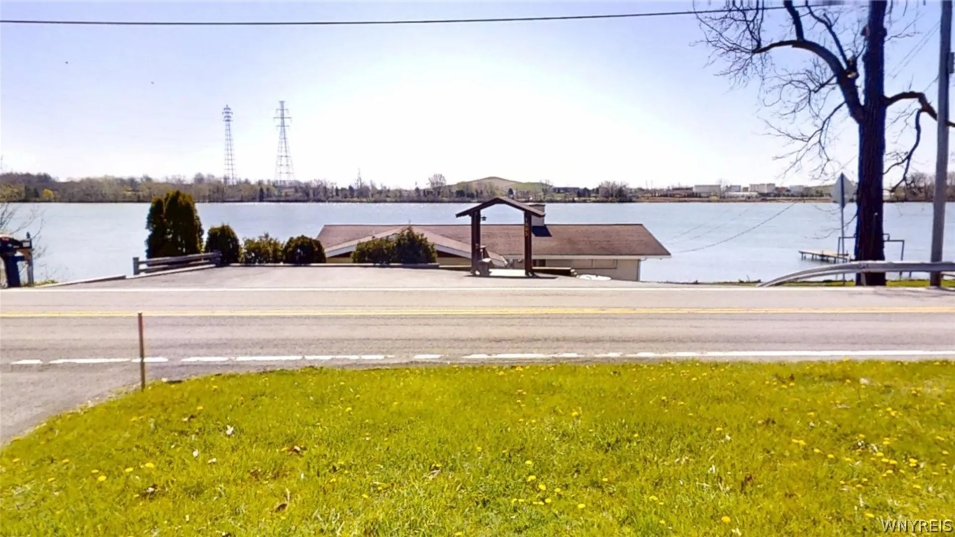 Property at 1894 River Road, Grand Island, NY 14072 3