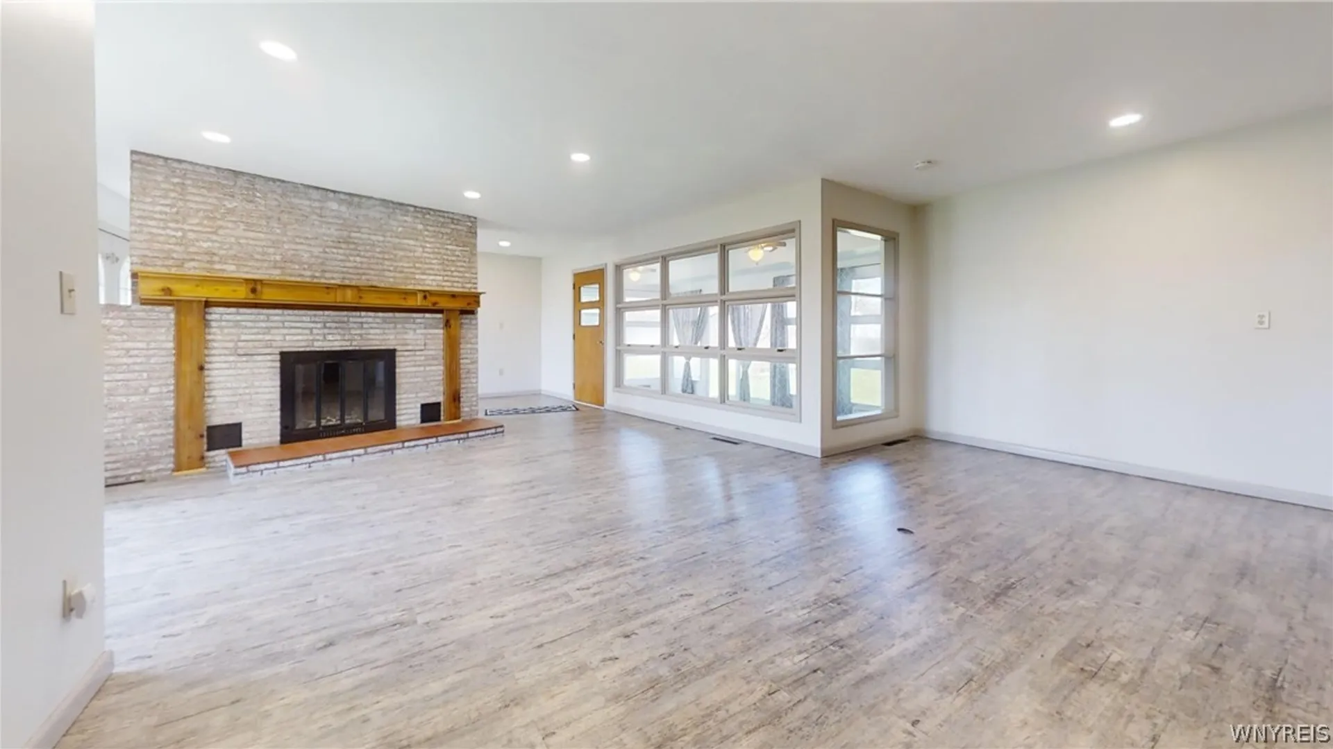 Property at 1894 River Road, Grand Island, NY 14072 7
