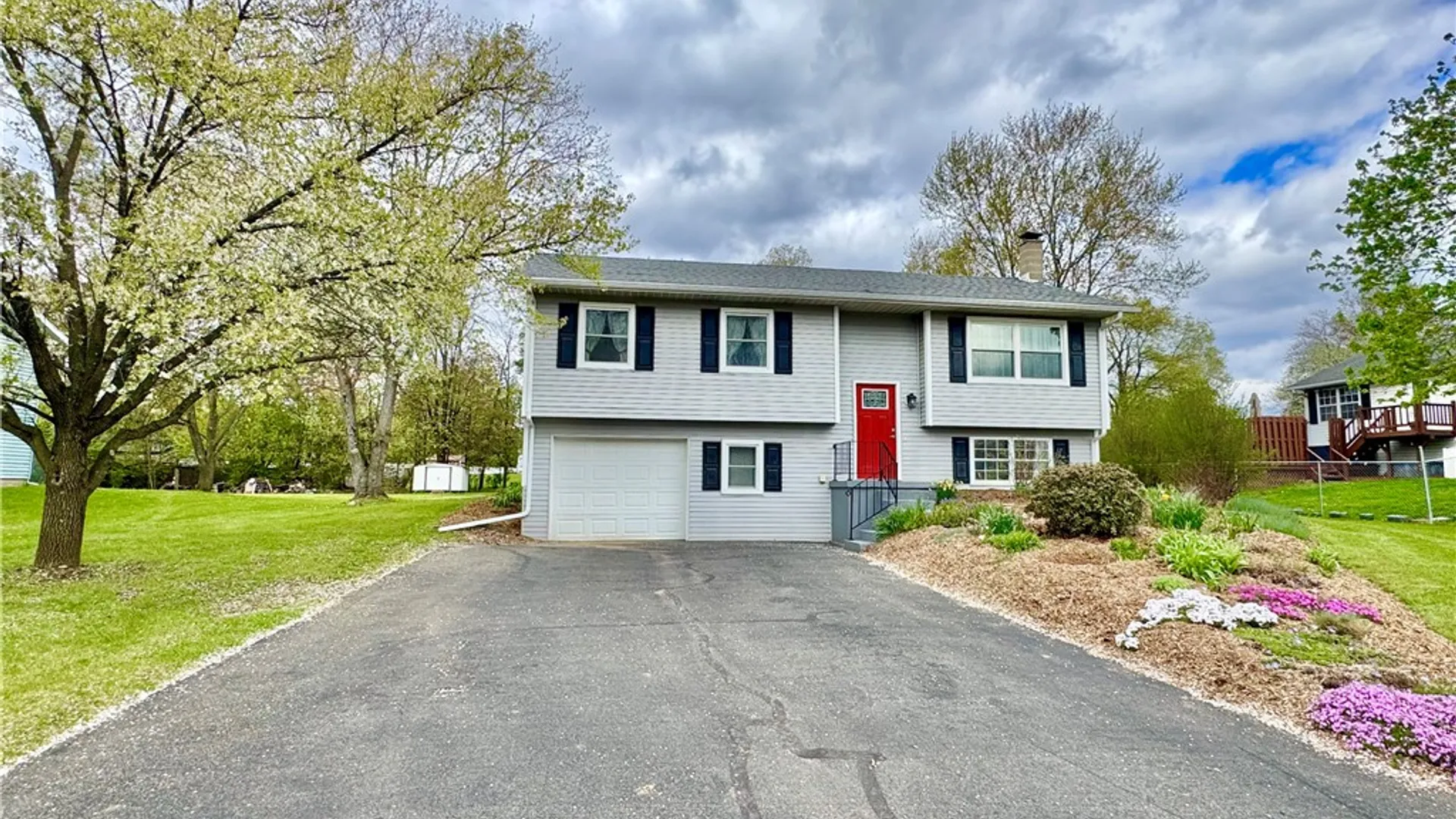 Property at 565 Meadowbrook Parkway, Horseheads, NY 14845 2