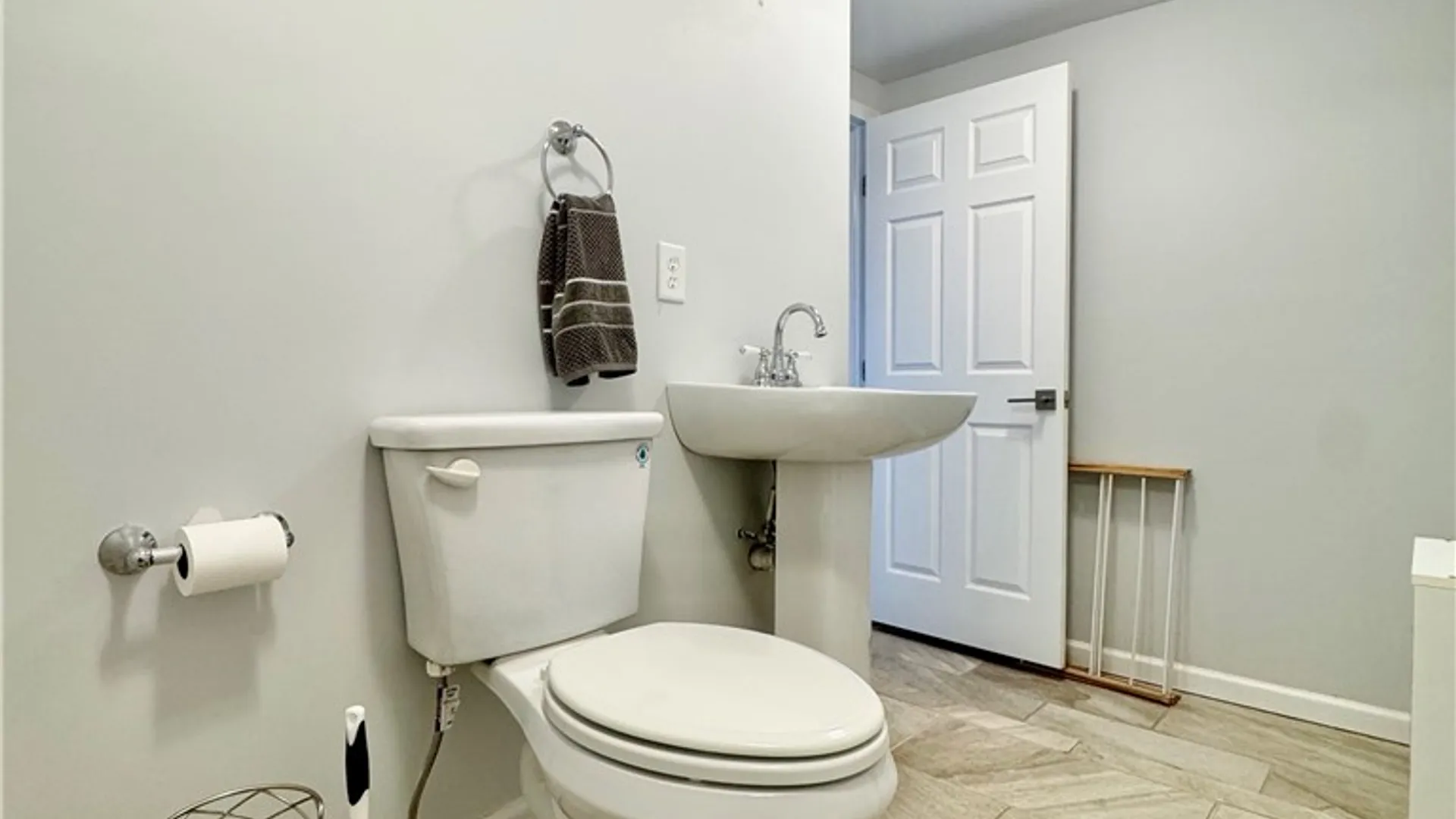 Property at 565 Meadowbrook Parkway, Horseheads, NY 14845 41